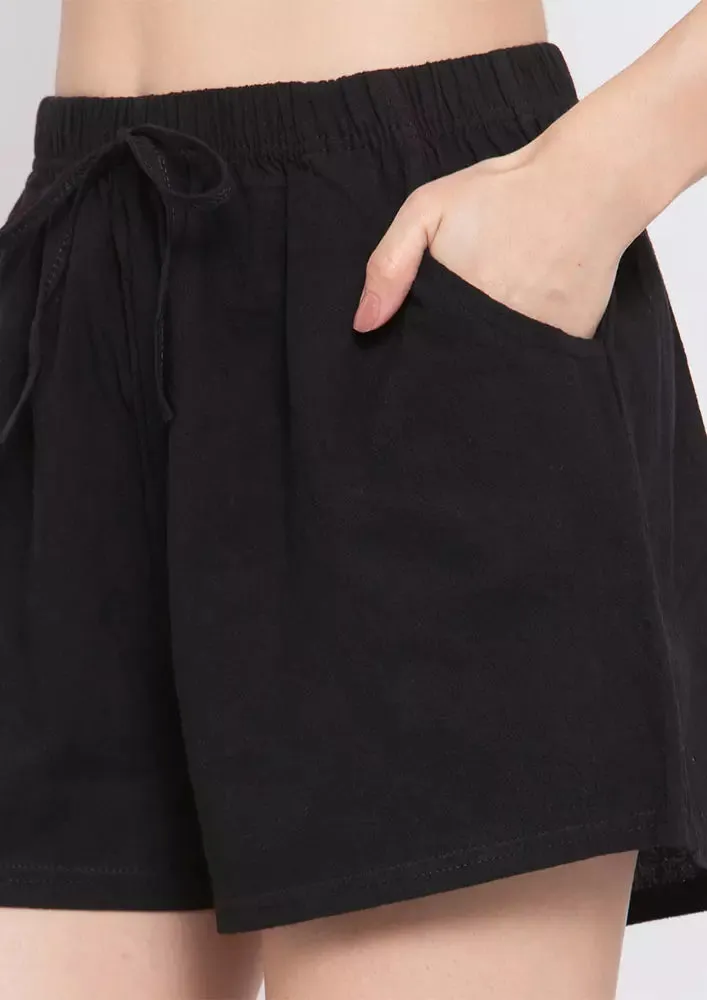 Pocketed Drawstring Flax Shorts