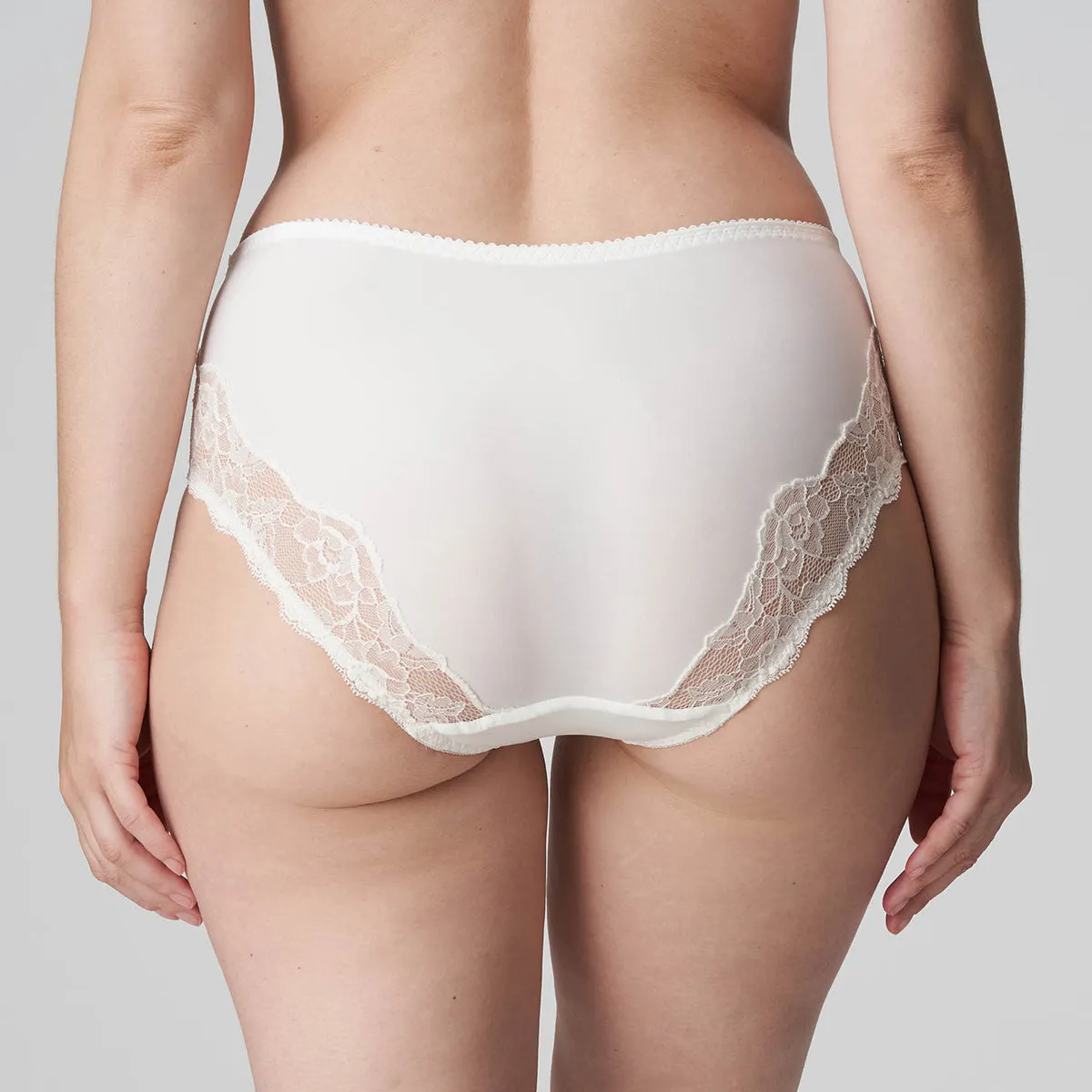 PrimaDonna Madison Full Brief