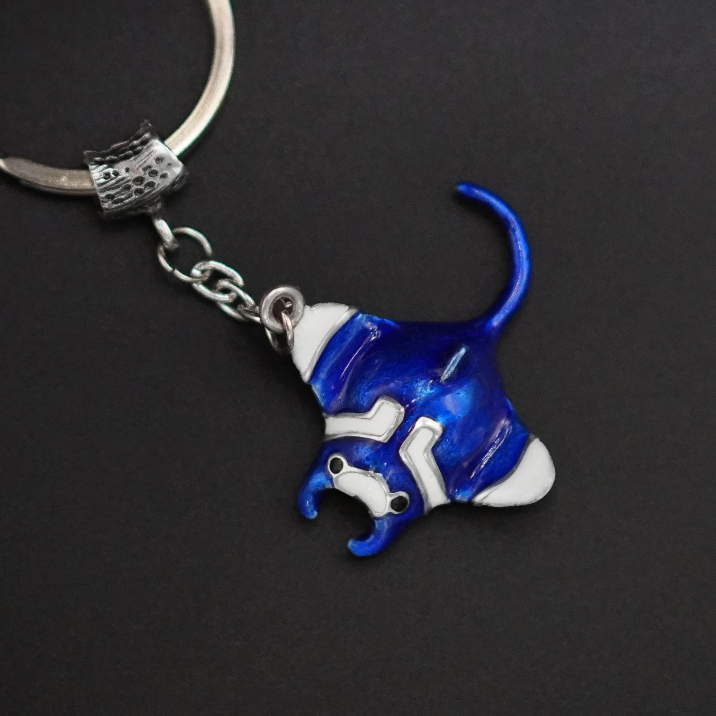 Real Silver Key chain: Manta Ray blue-white