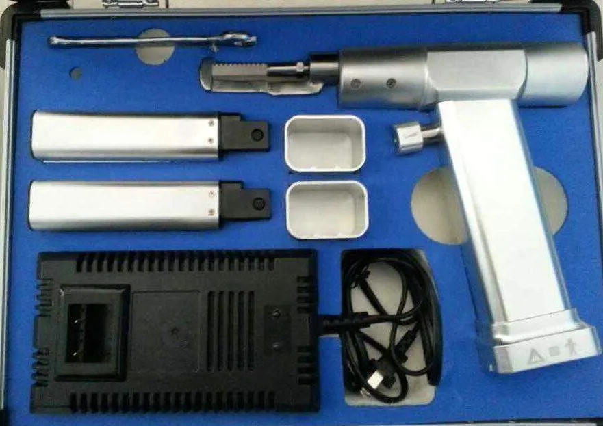Reciprocating electric saw M-08