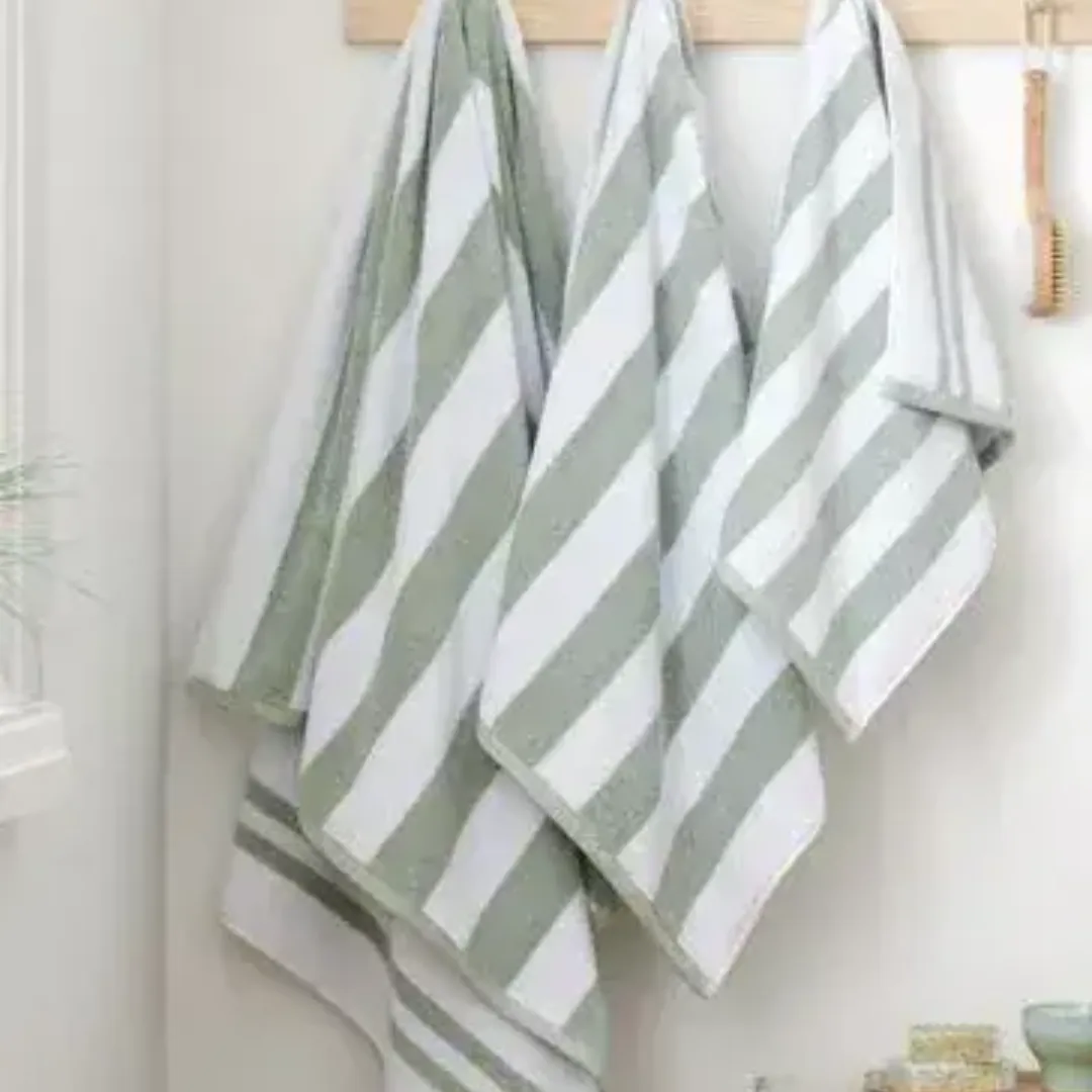 Reversible Stripe Jacquard Towel