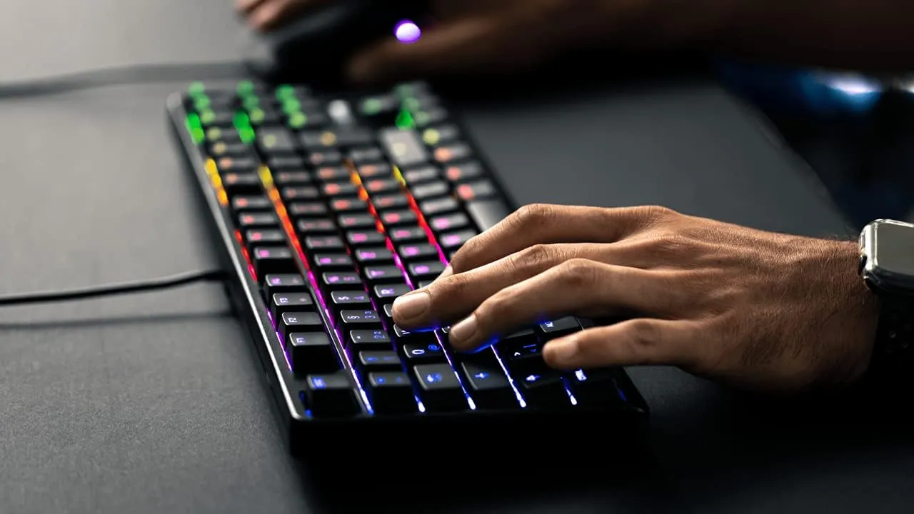 RGB Mechanical Keyboard with MX Red Silent Gold-Crosspoint Key switches