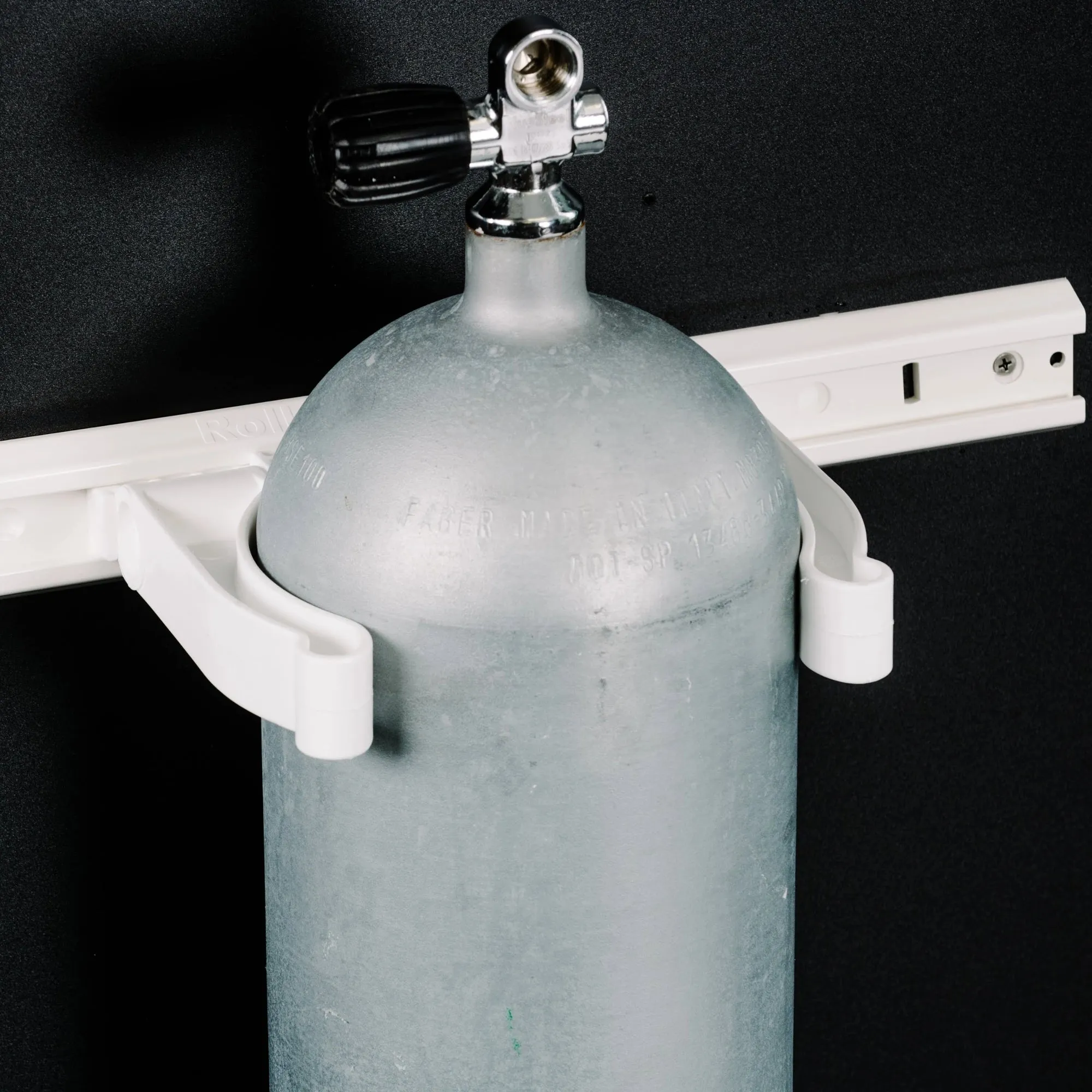 Roll Control Adjustable Tank Holder