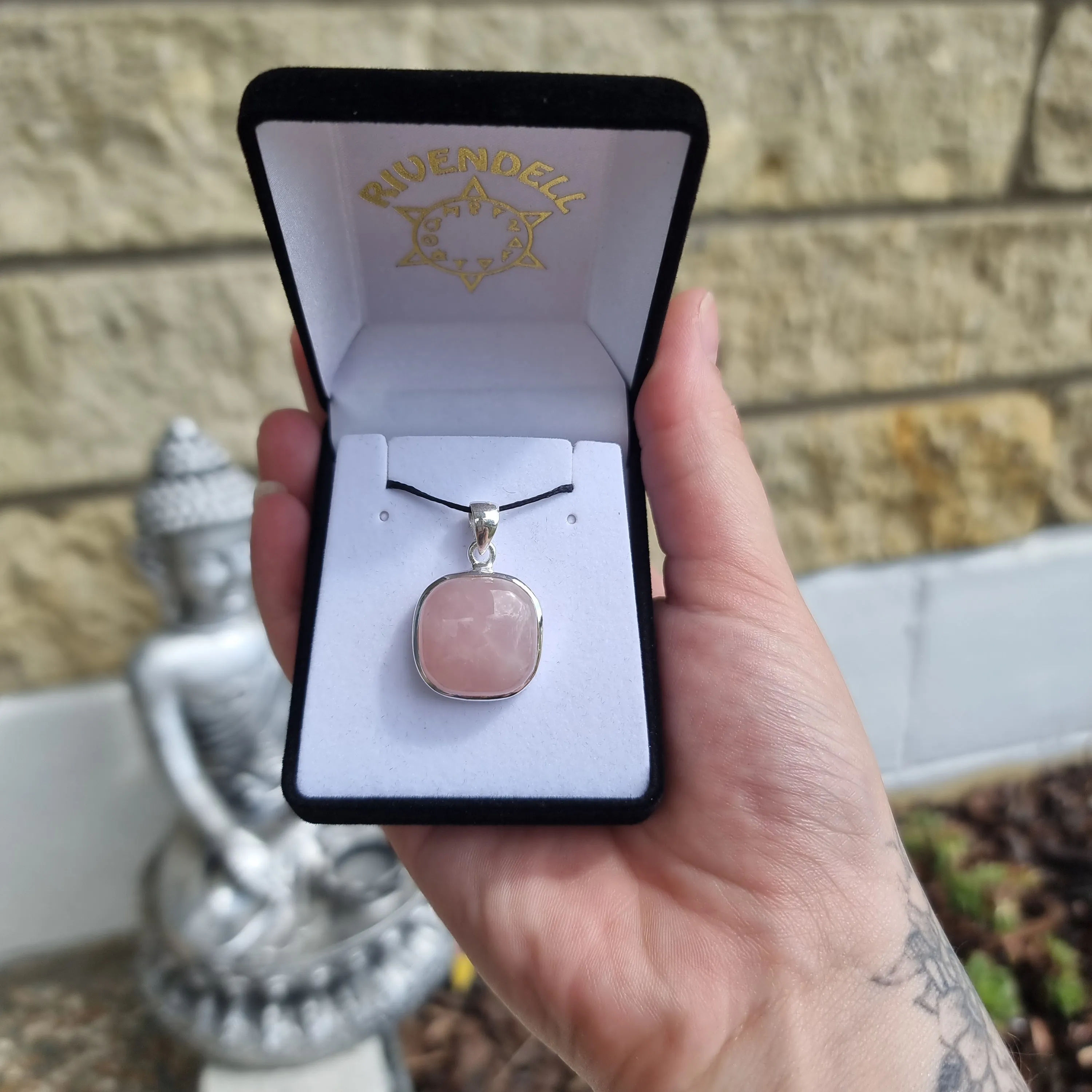 Rose quartz pendant collection