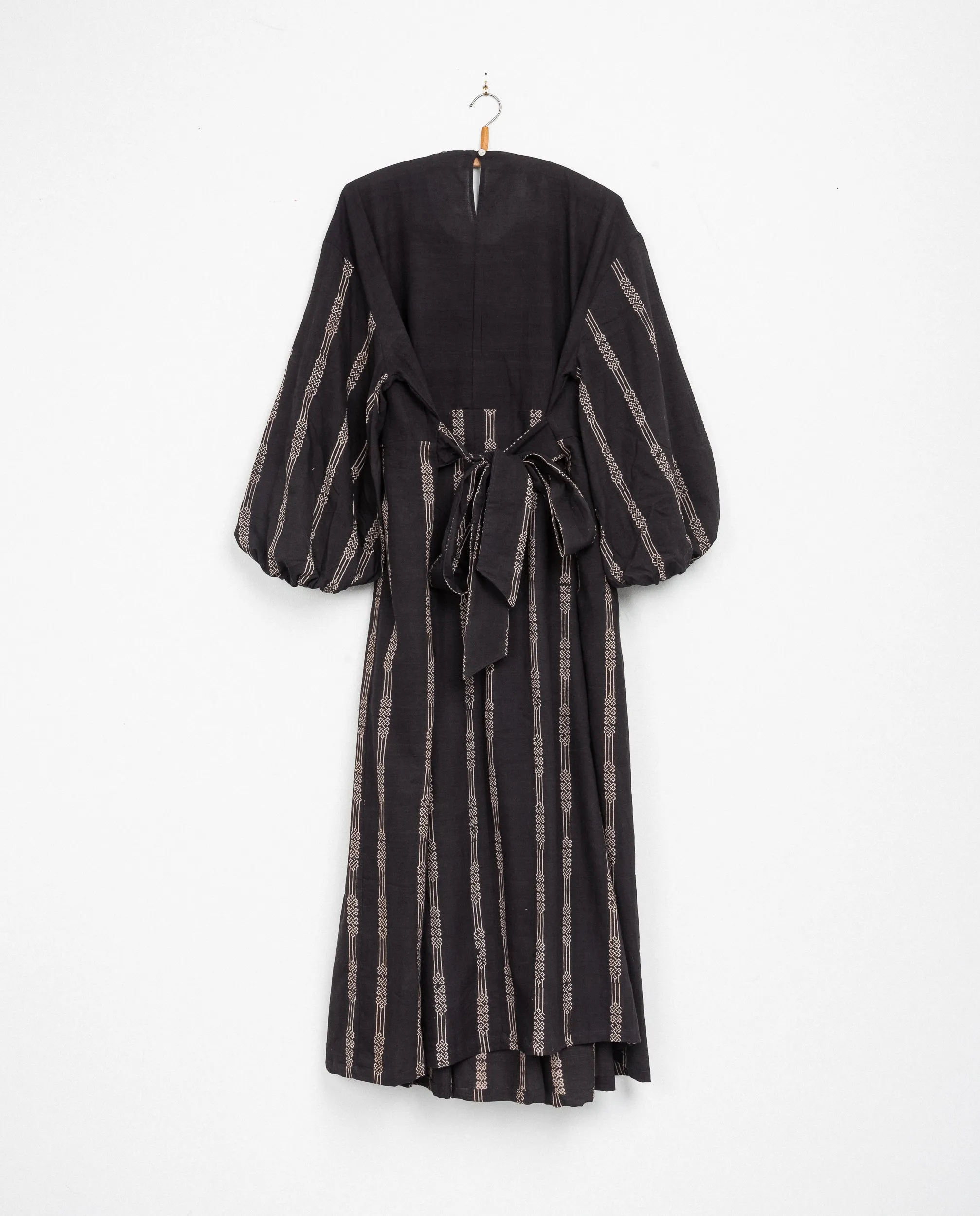 Saanvi Dress in B&W Endless Knot Block Print
