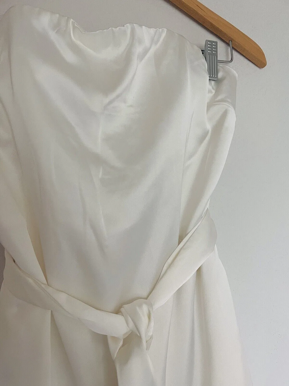 Saints   Secrets NWT White Satin Ruffle Halter Dress Sz L Tie Dance Prom Formal
