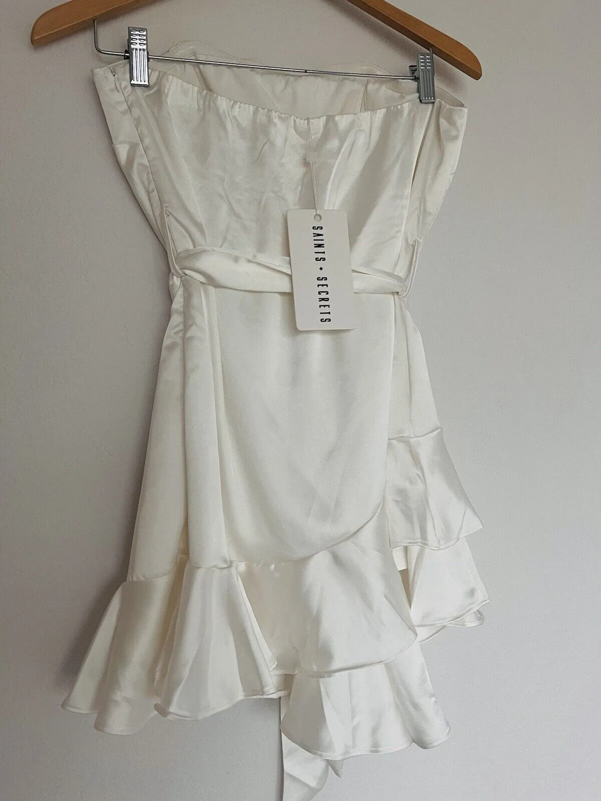 Saints   Secrets NWT White Satin Ruffle Halter Dress Sz L Tie Dance Prom Formal