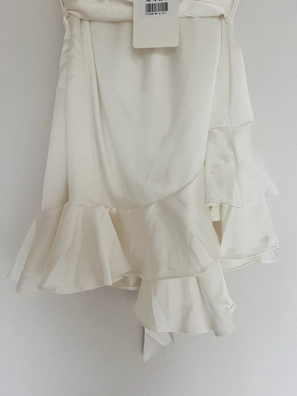 Saints   Secrets NWT White Satin Ruffle Halter Dress Sz L Tie Dance Prom Formal