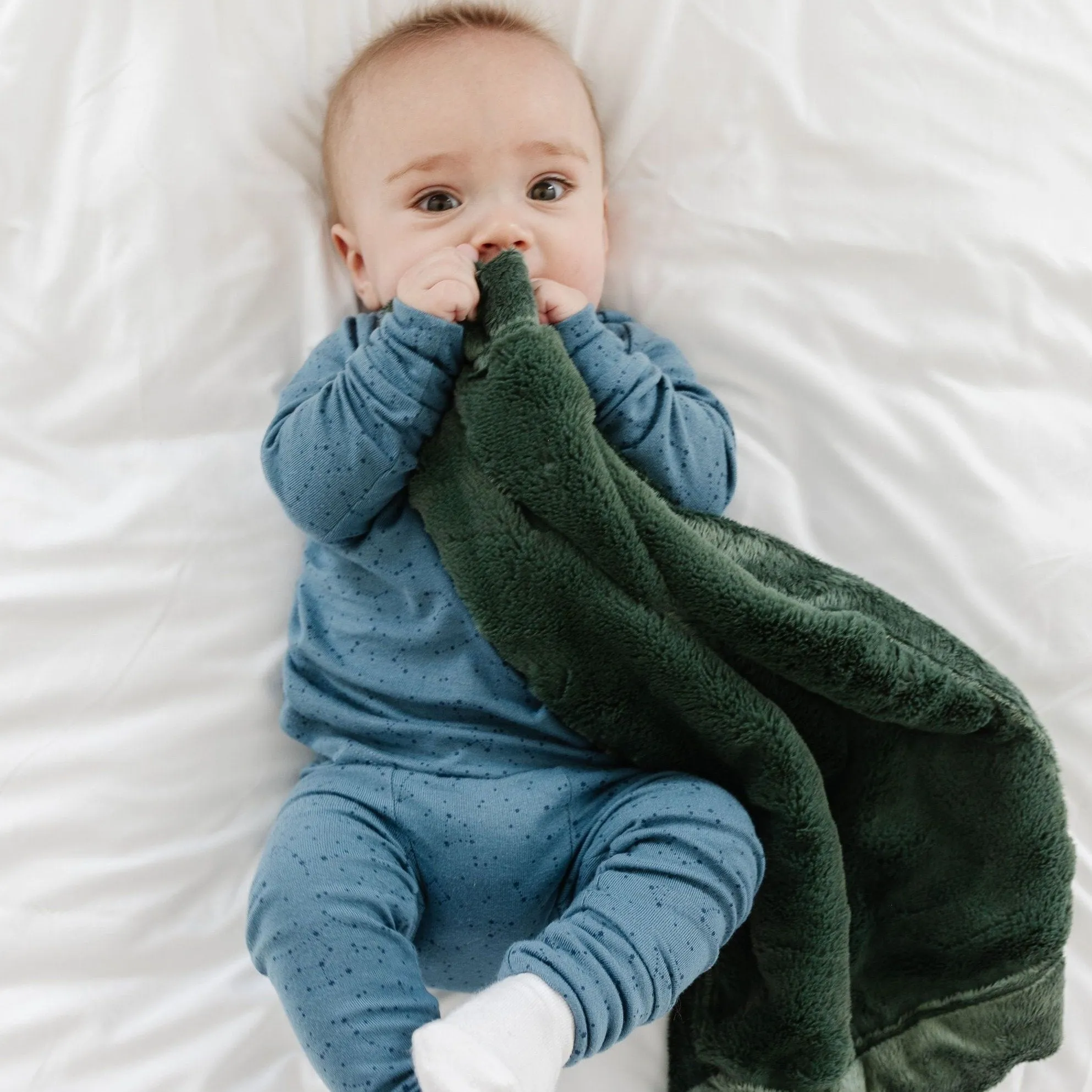 Saranoni - Lush Blanket - Hunter