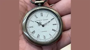 SB Watch Pocket Edition (King's Cross) by András Bártházi and Electricks