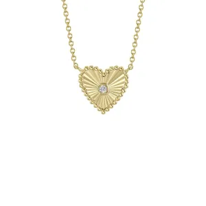 Shy Creation Fluted Heart Necklace