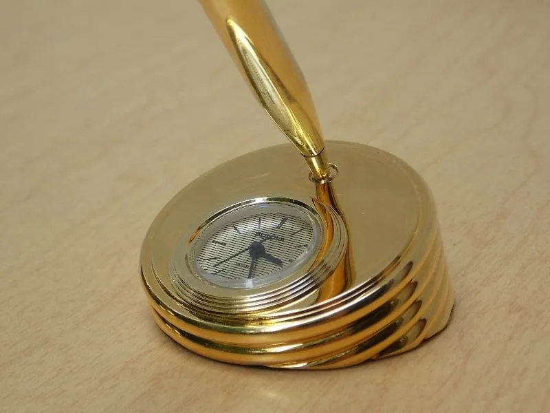 Small Gold Bulova Pen Holder with Clock