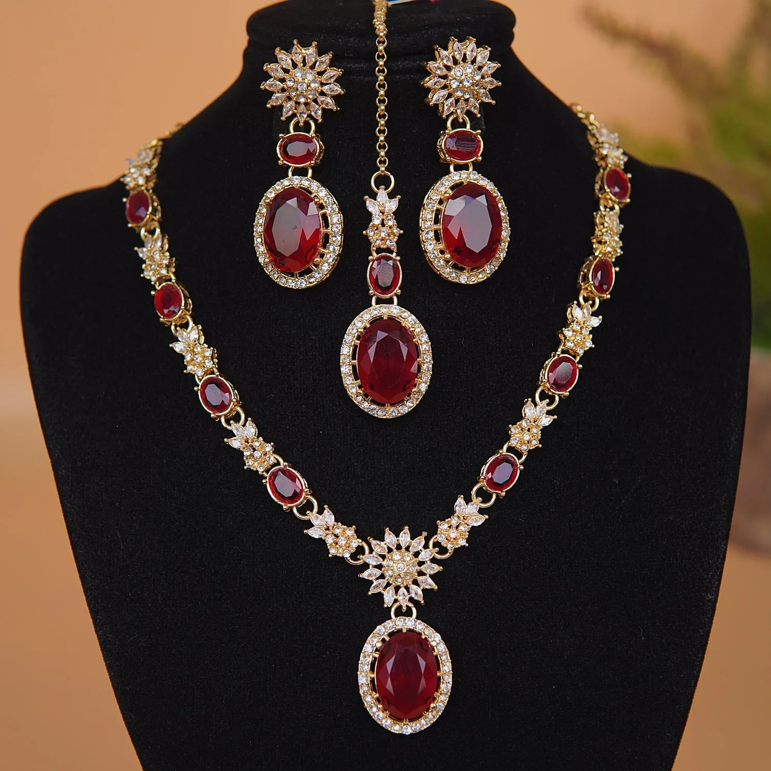 Sparkling Zircon Ncklace Set