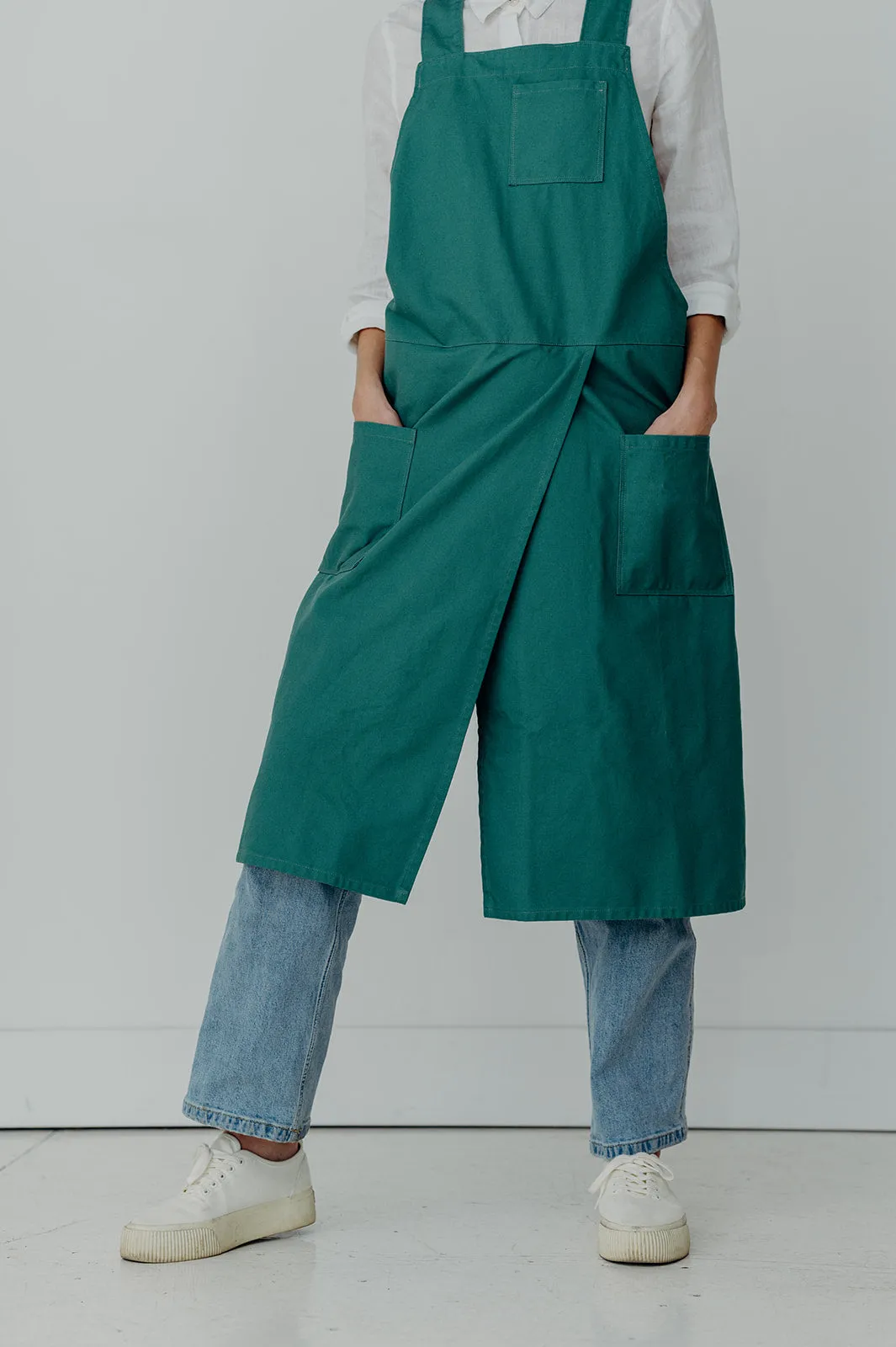 Split Leg Linen Smock Apron with Cross Back