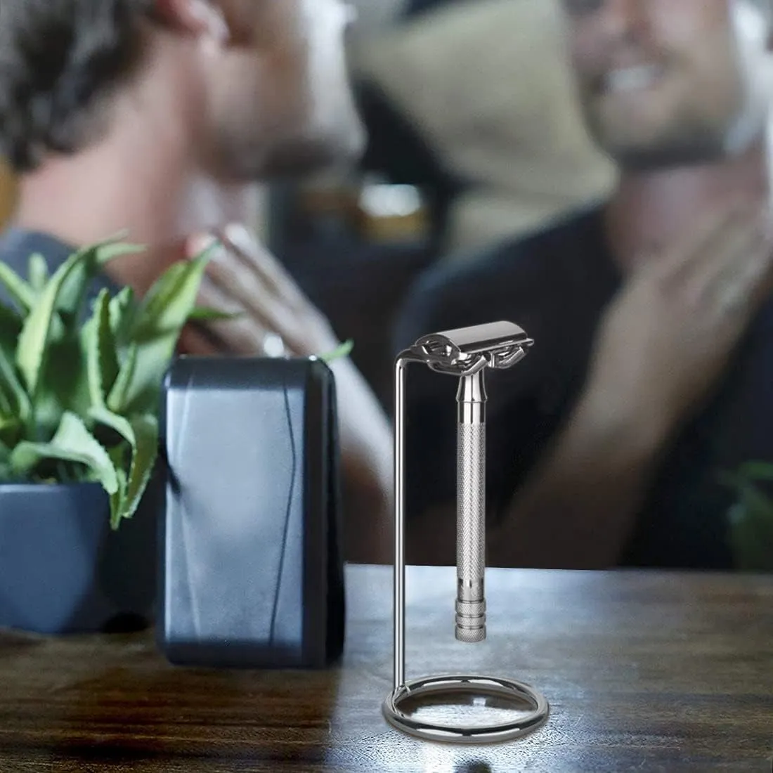 Stainless Steel Safety Razor Stand, Shaving Razor Holder, Deluxe Men'S Travel Shaver Stand, Compatible with Long Handle Safety Razor, Fusion 5, Proshield, Mach 3 (Silver/Polished Chrome)