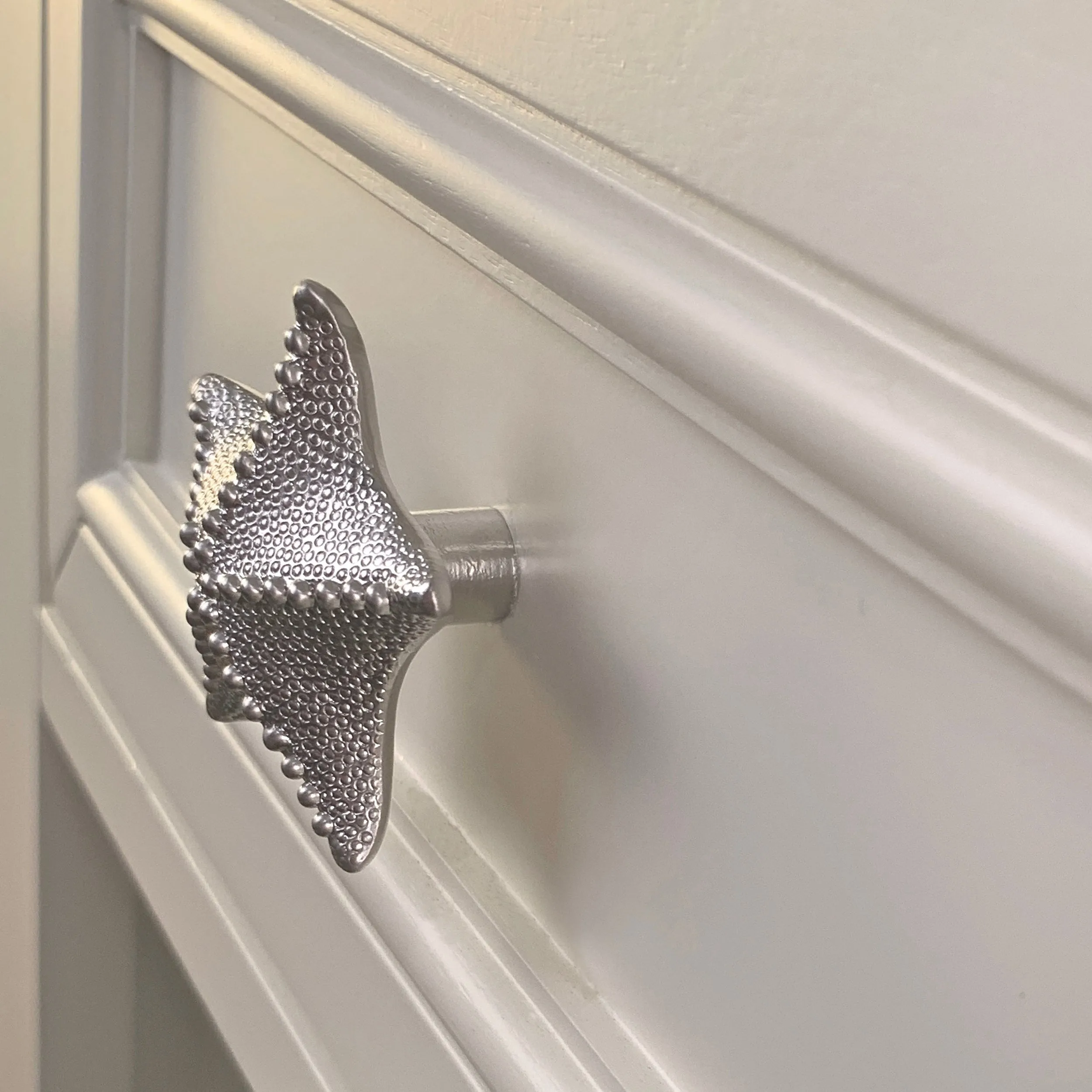 Starfish Drawer Pulls, Sea Star Handles, Beach Décor, Starfish Knobs, Coastal Drawer Pulls and Knobs, Sea Life Cabinet Knobs