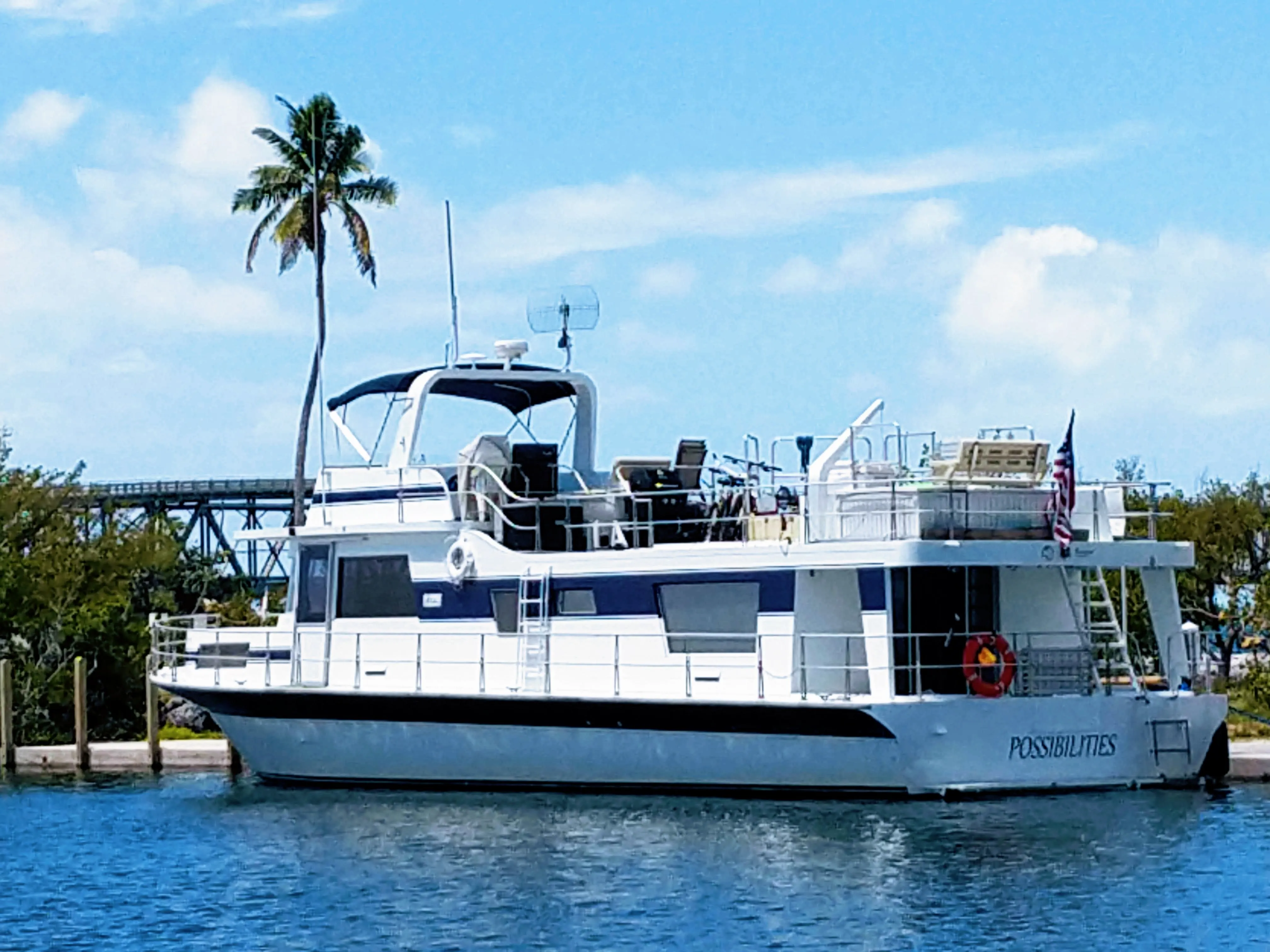 Stay Aboard M/V Possibilities - Accessible, Solar-Hybrid Motor Yacht - North Fort Myers, FL