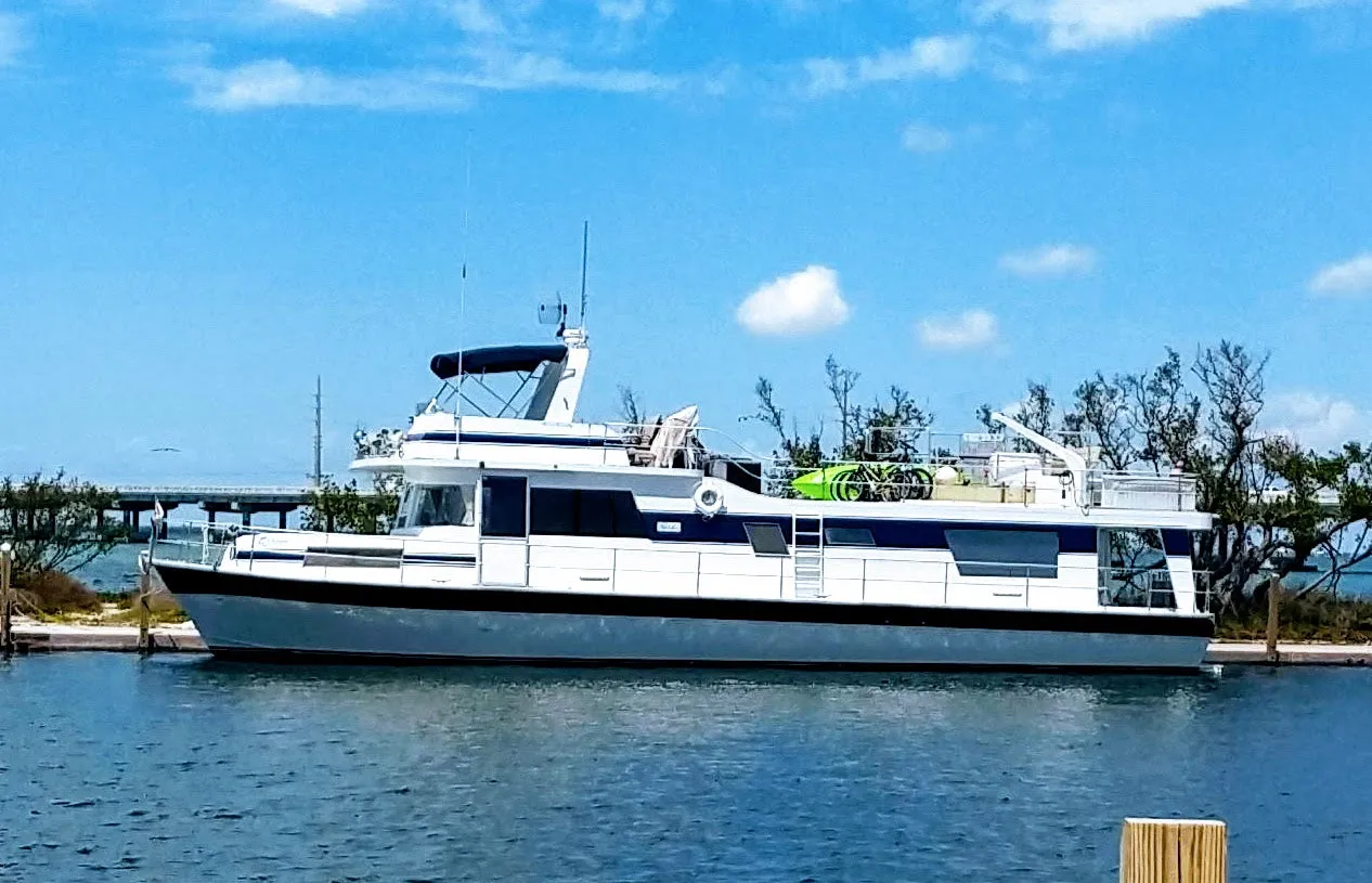 Stay Aboard M/V Possibilities - Accessible, Solar-Hybrid Motor Yacht - North Fort Myers, FL