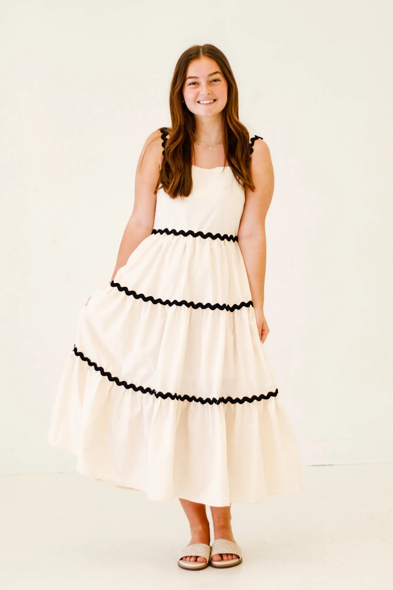 Summer Date Sleeveless Midi Dress in Ecru