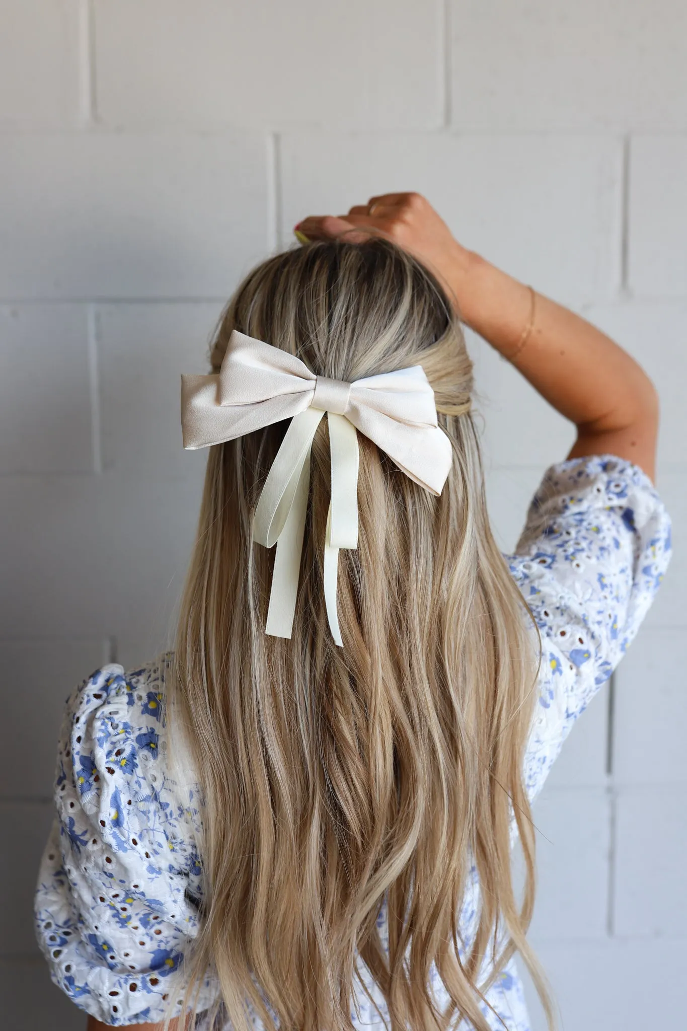 SUNLIGHT IN HER HAIR BOW ( 2 COLORS )