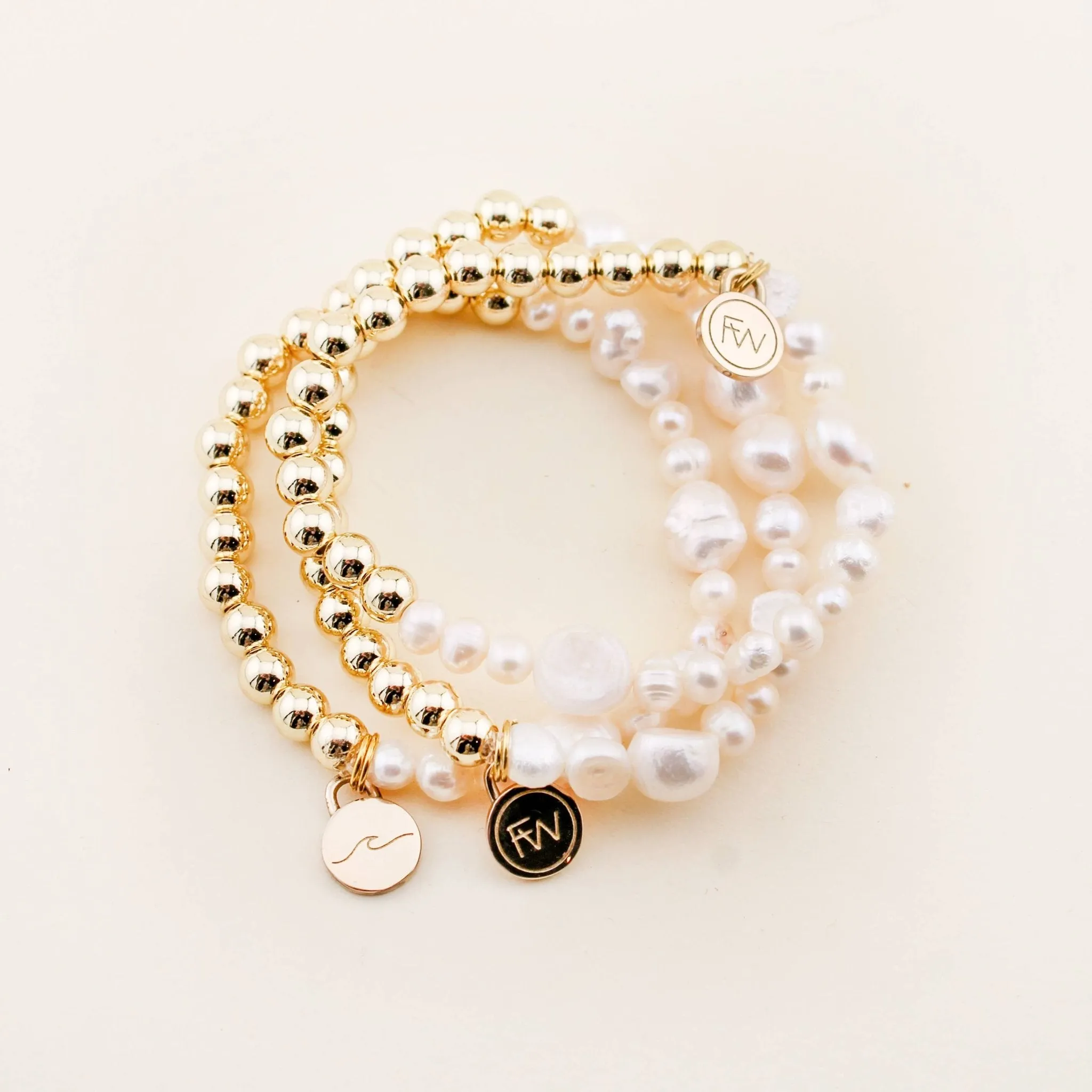 Sunset Glow Gold and Pearl Beaded Bracelet