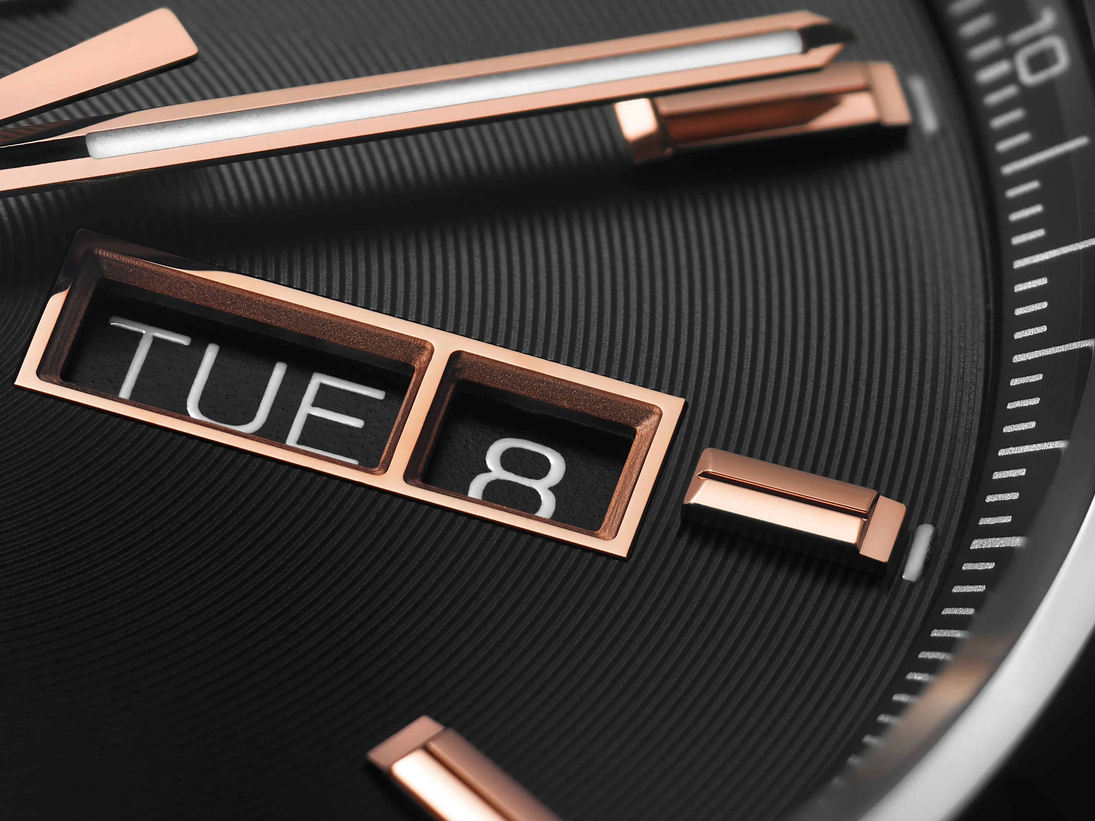 TAG HEUER CARRERA DAY-DATE