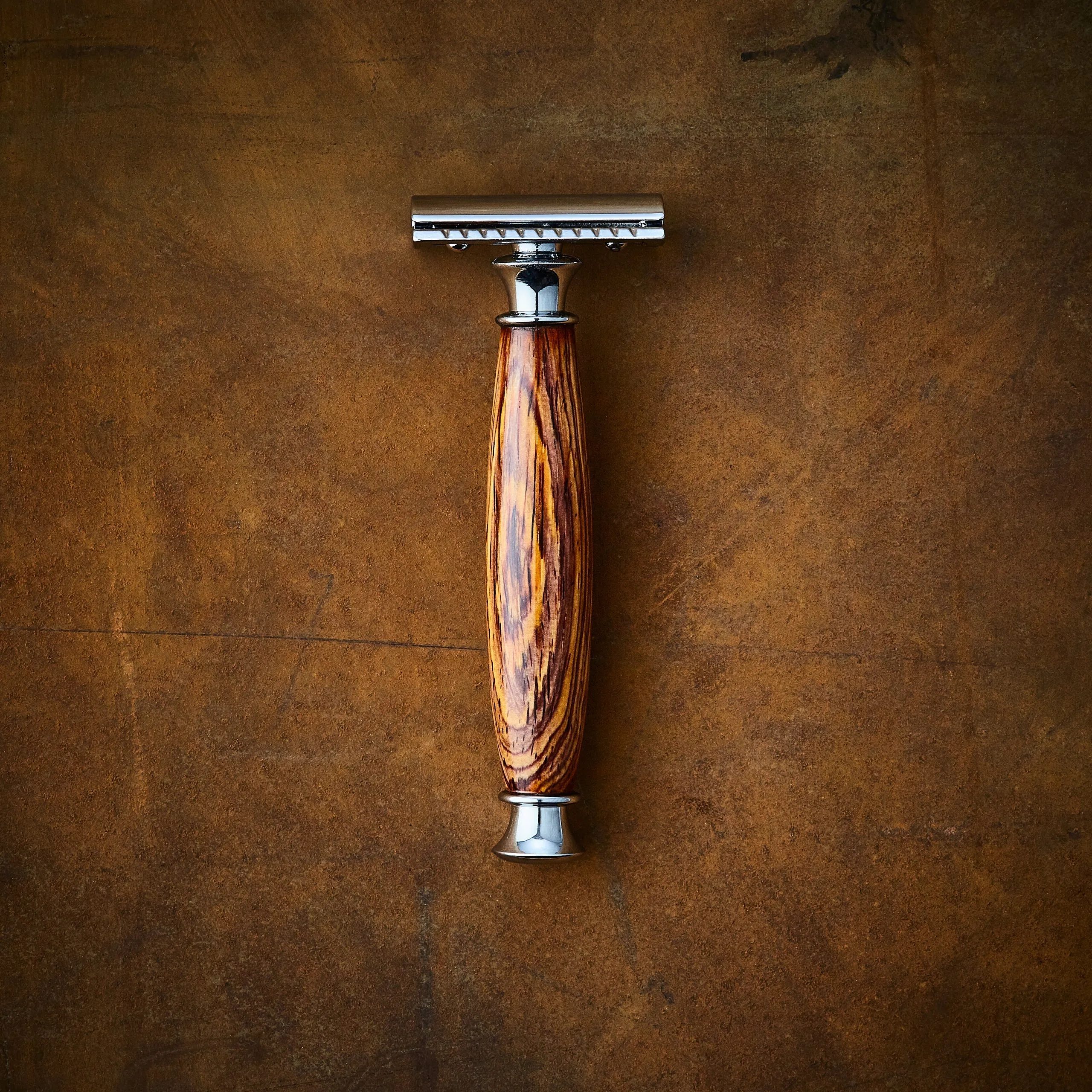The Ace Razor (Rosewood)