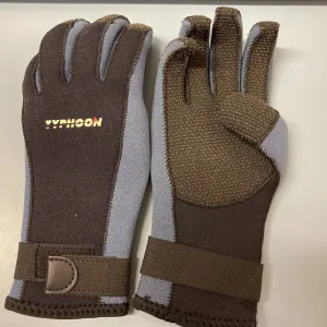 Typhoon 3mm Gloves