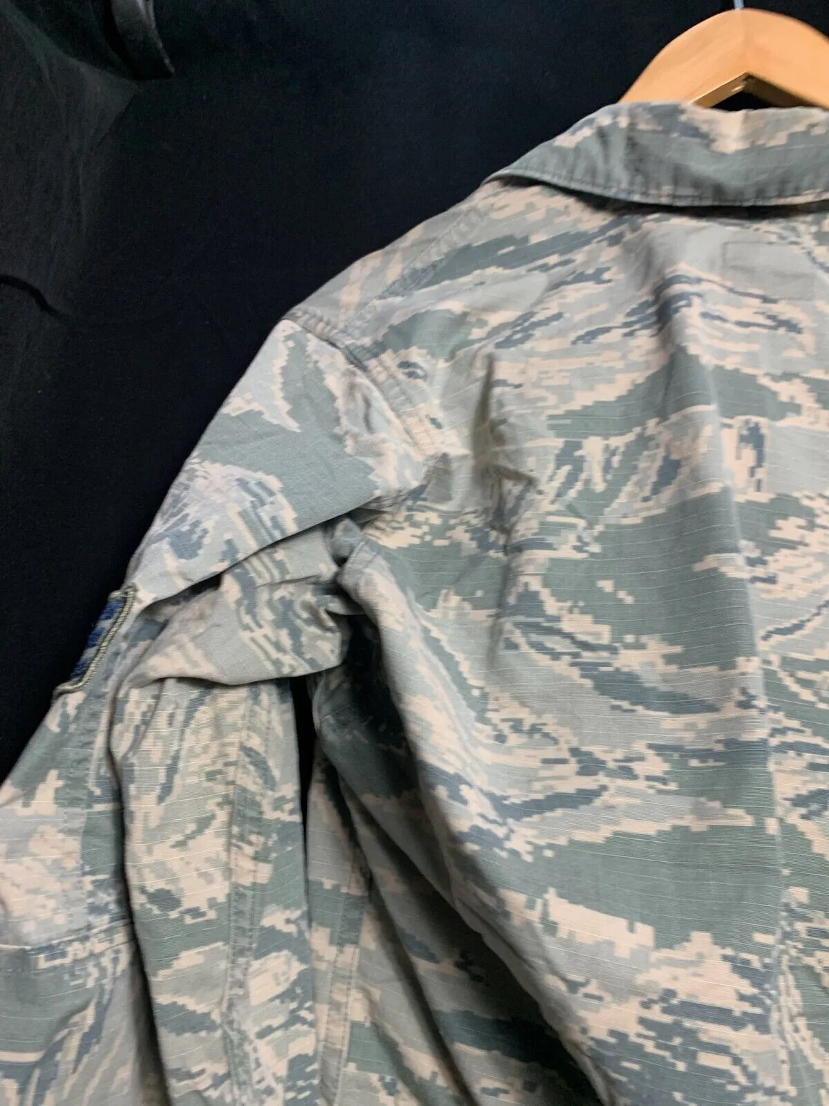 US Air Force Issue ACU Digicam Digital Camouflage Ripstop Shirt - 34" Large