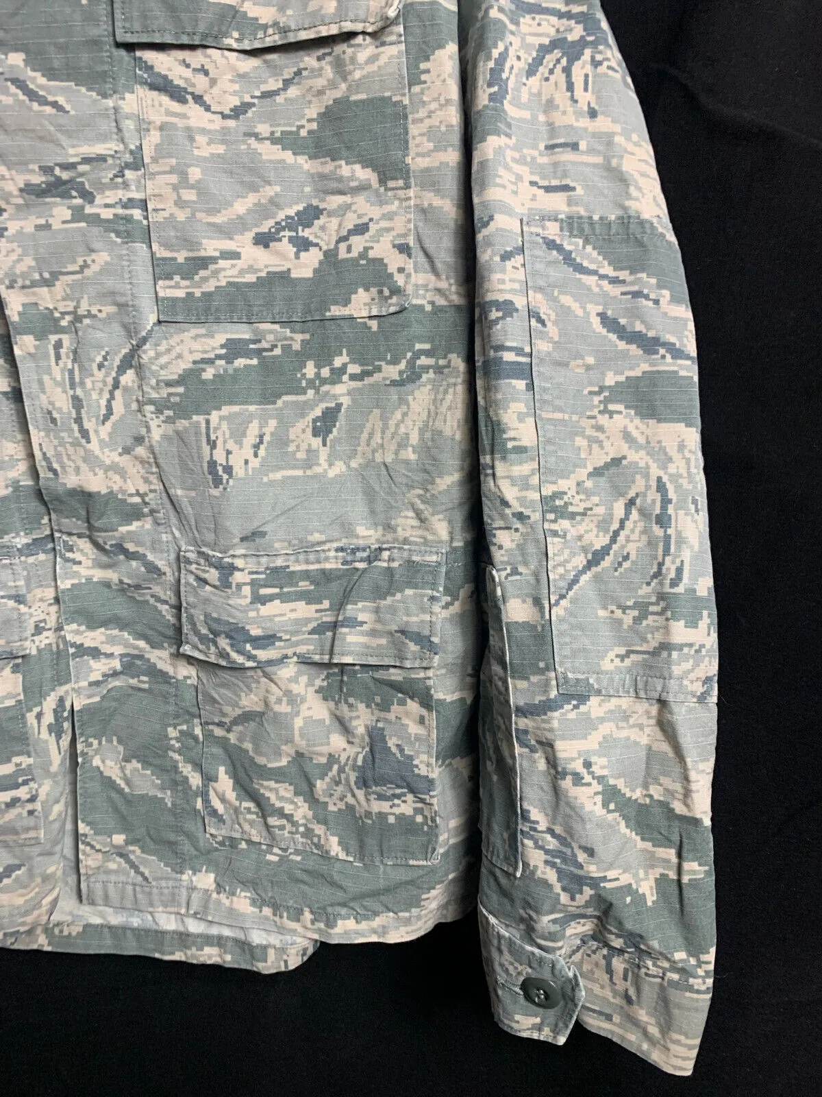 US Air Force Issue ACU Digicam Digital Camouflage Ripstop Shirt - 36"L - Captain