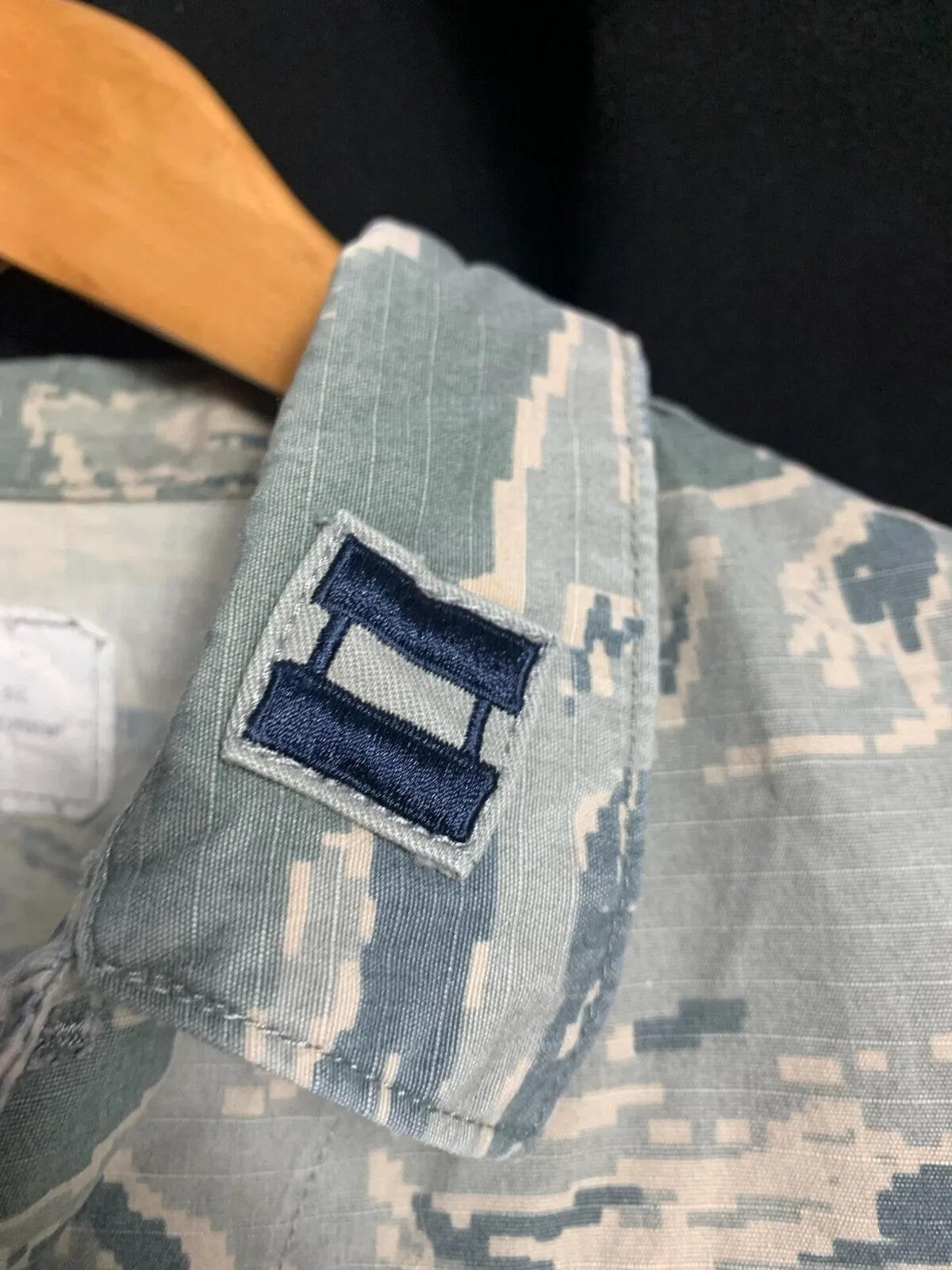 US Air Force Issue ACU Digicam Digital Camouflage Ripstop Shirt - 36"L - Captain