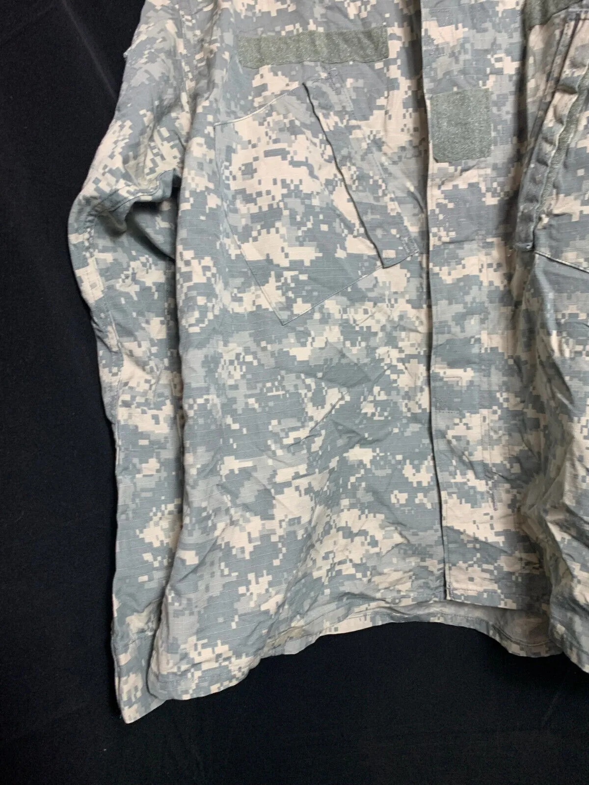 US Army Issue ACU Digicam Digital Camouflage Ripstop Shirt - Large Short