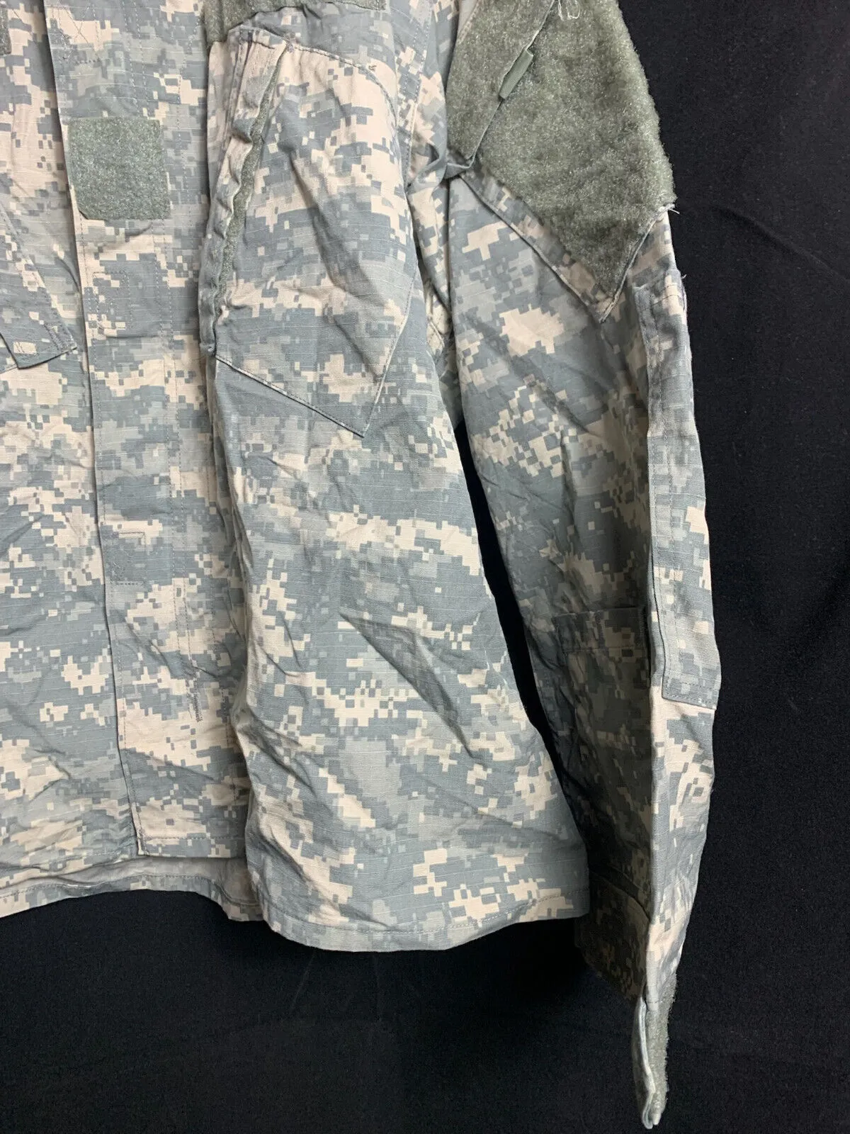 US Army Issue ACU Digicam Digital Camouflage Ripstop Shirt - Large Short
