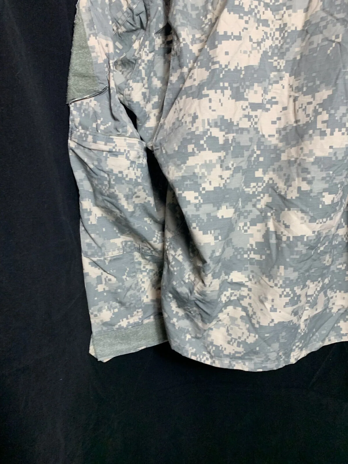 US Army Issue ACU Digicam Digital Camouflage Ripstop Shirt - Large Short