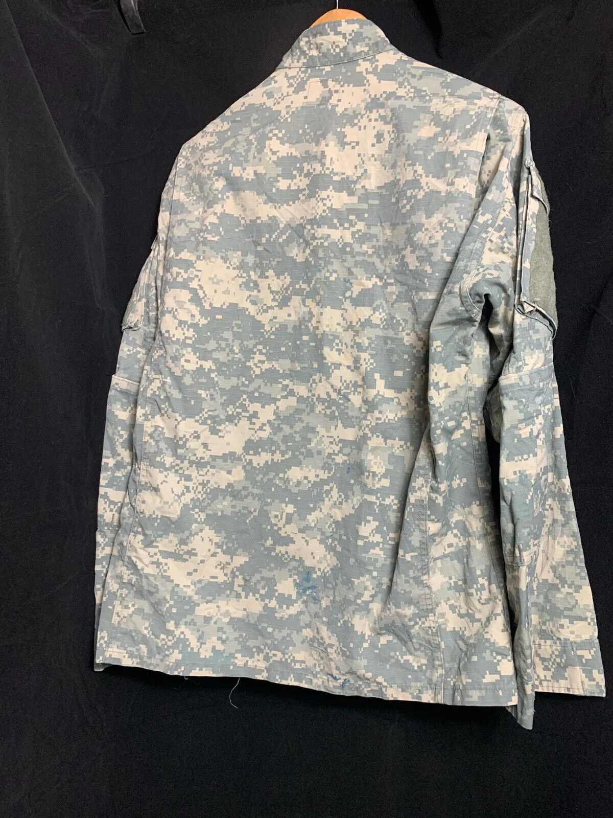 US Army Issue ACU Digicam Digital Camouflage Ripstop Shirt - Medium Long