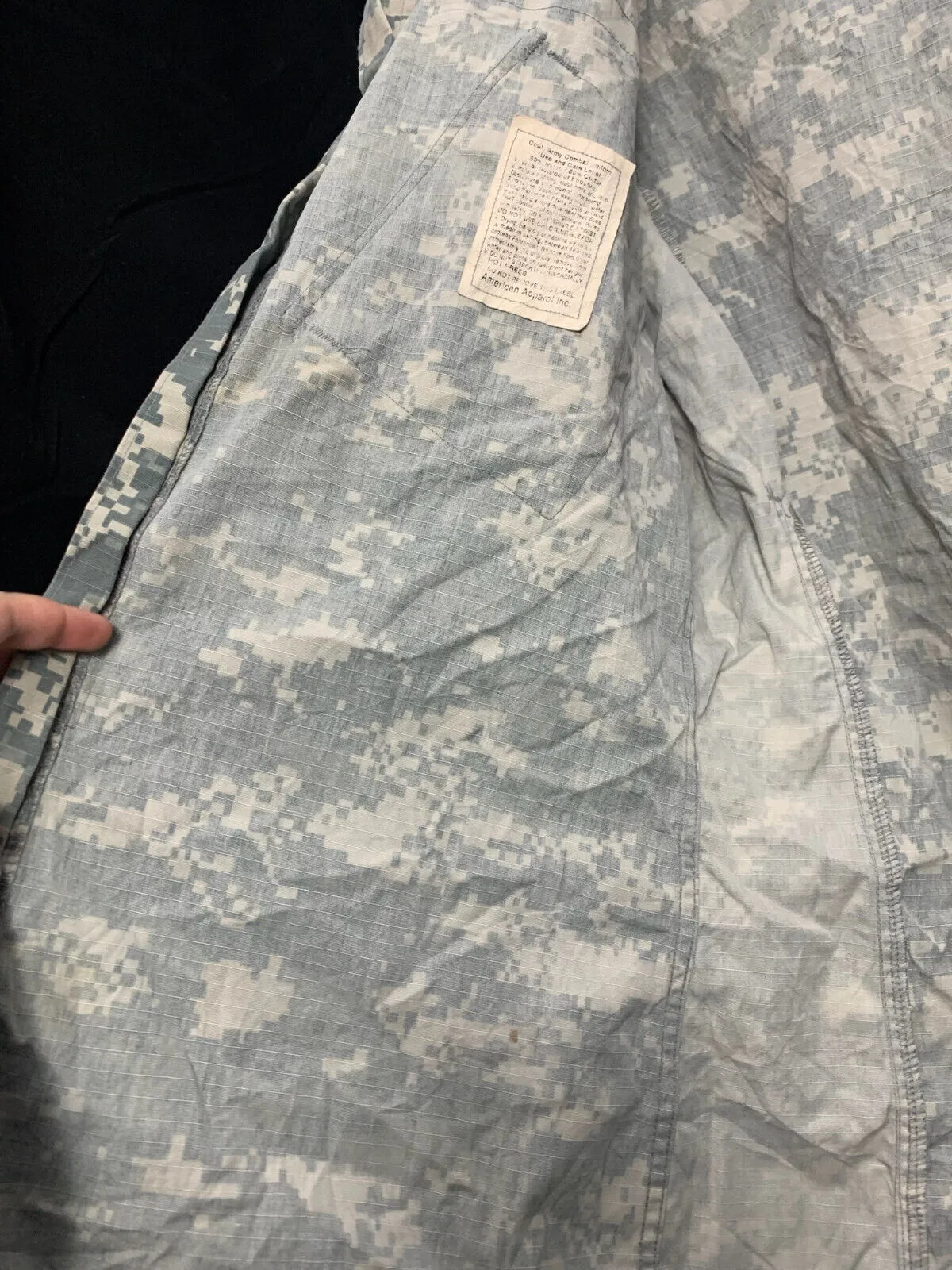 US Army Issue ACU Digicam Digital Camouflage Ripstop Shirt - Medium Long