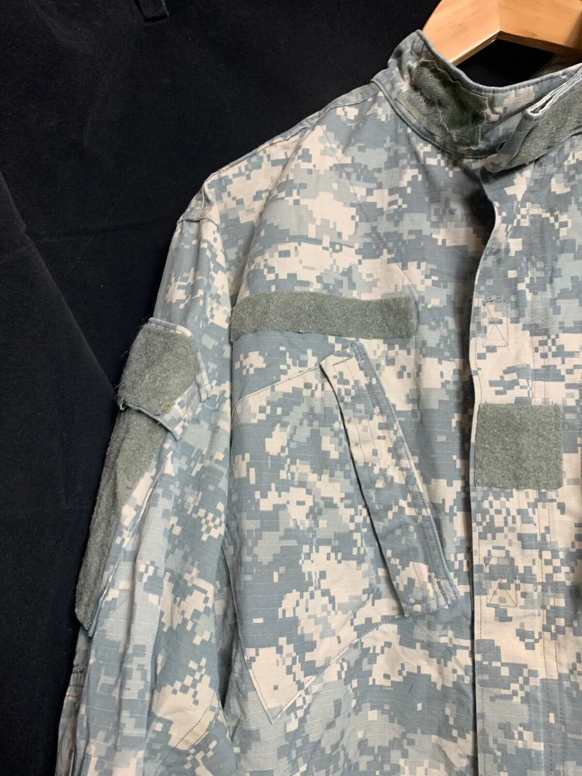 US Army Issue ACU Digicam Digital Camouflage Ripstop Shirt - Medium Long