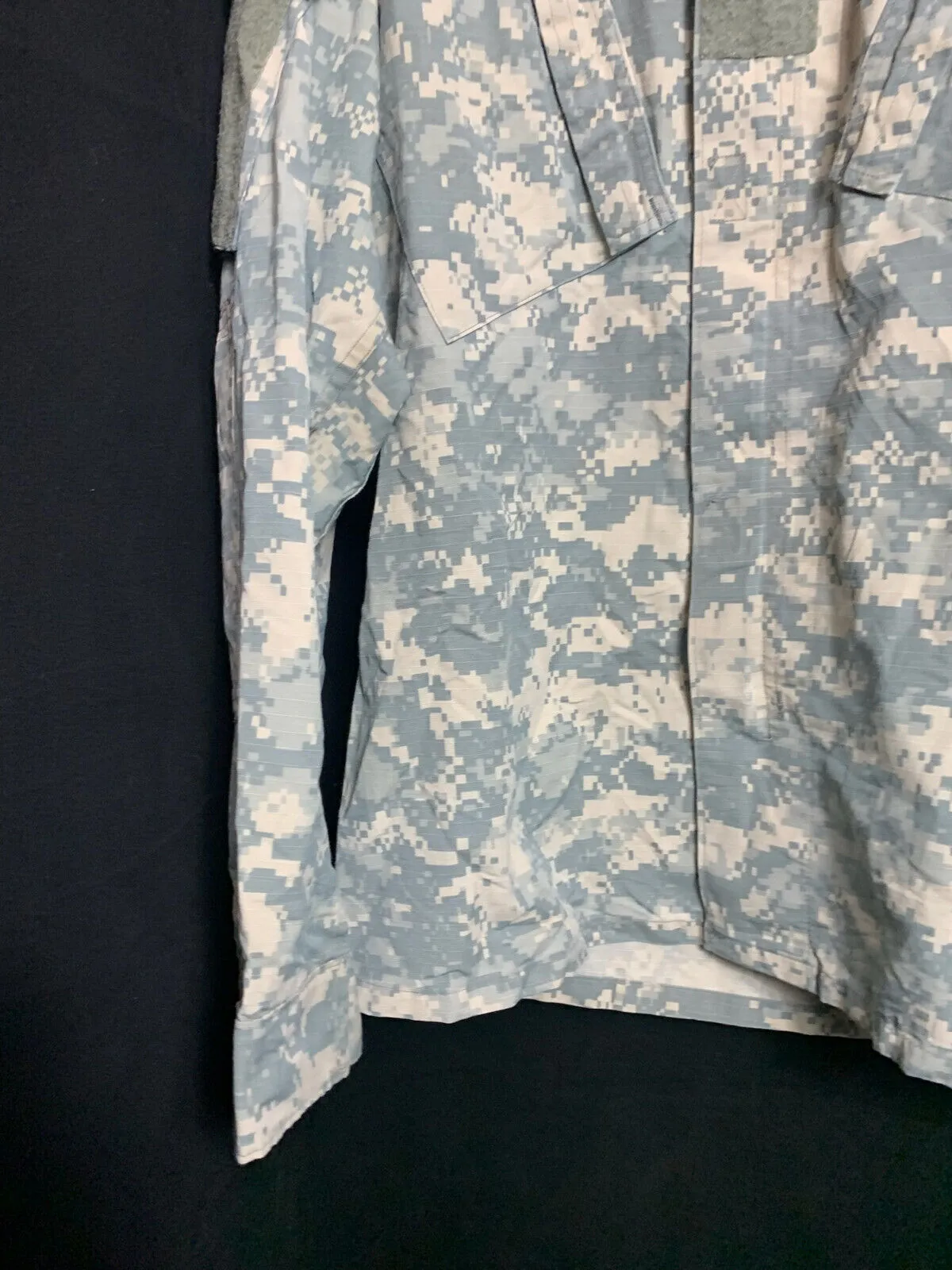 US Army Issue ACU Digicam Digital Camouflage Ripstop Shirt - Medium Long