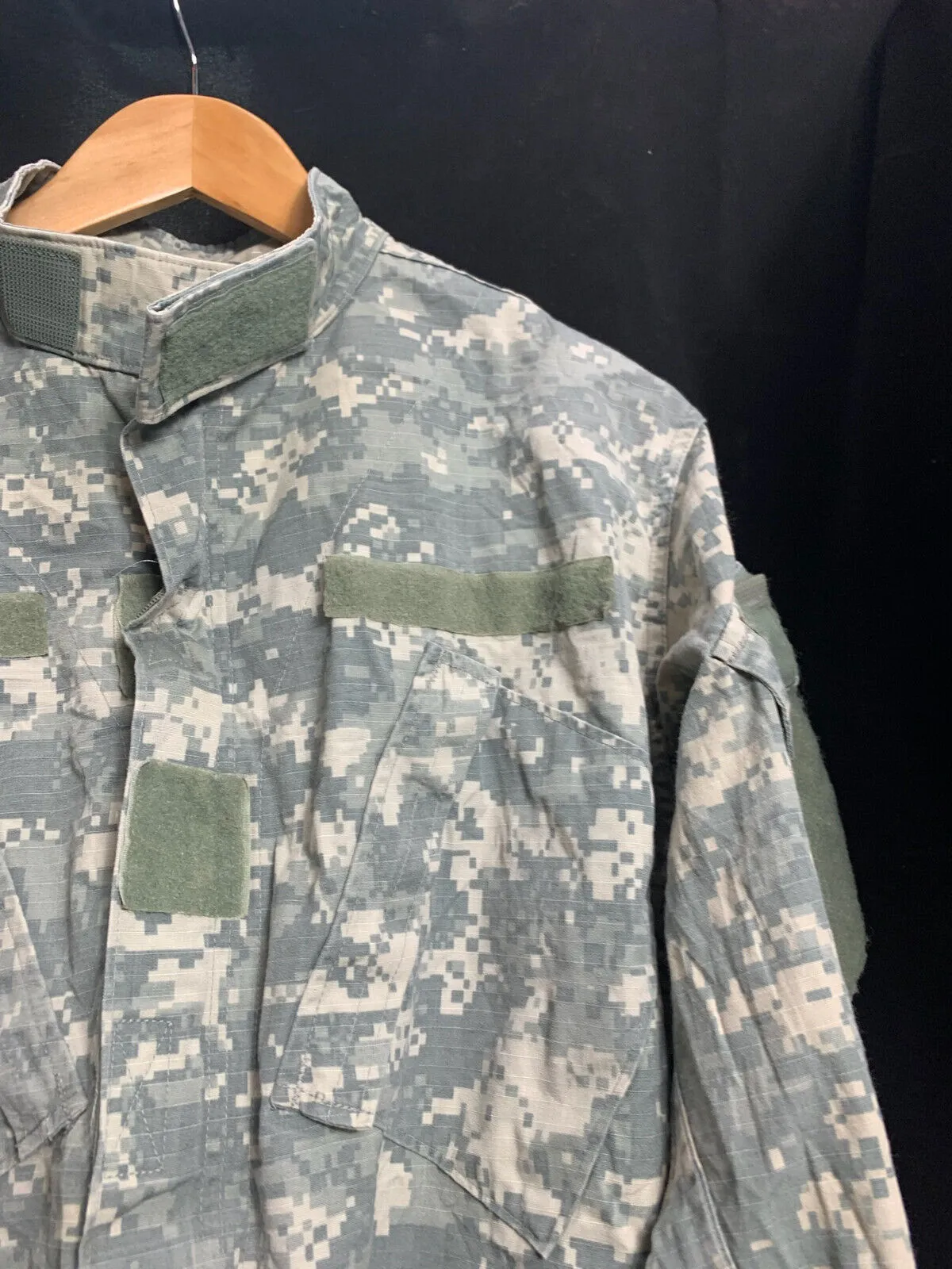 US Army Issue ACU Digicam Digital Camouflage Ripstop Shirt - Medium Long