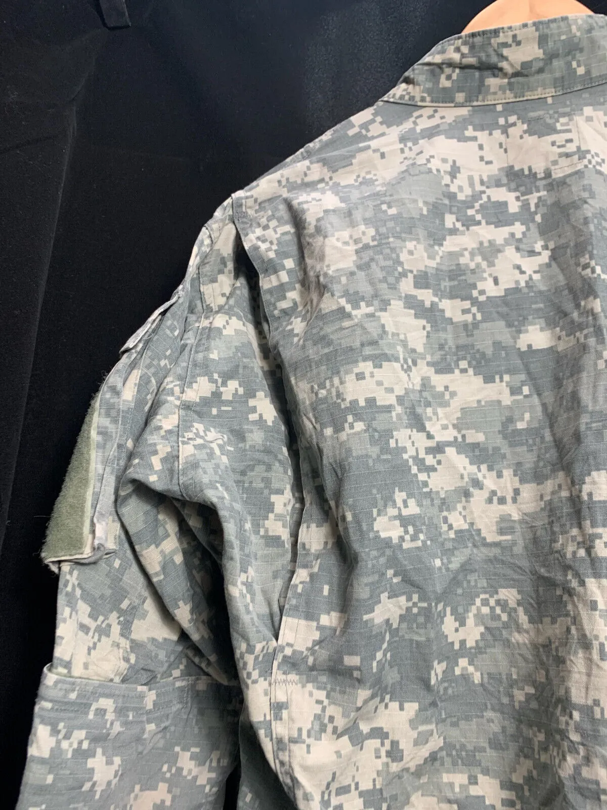 US Army Issue ACU Digicam Digital Camouflage Ripstop Shirt - Medium Long