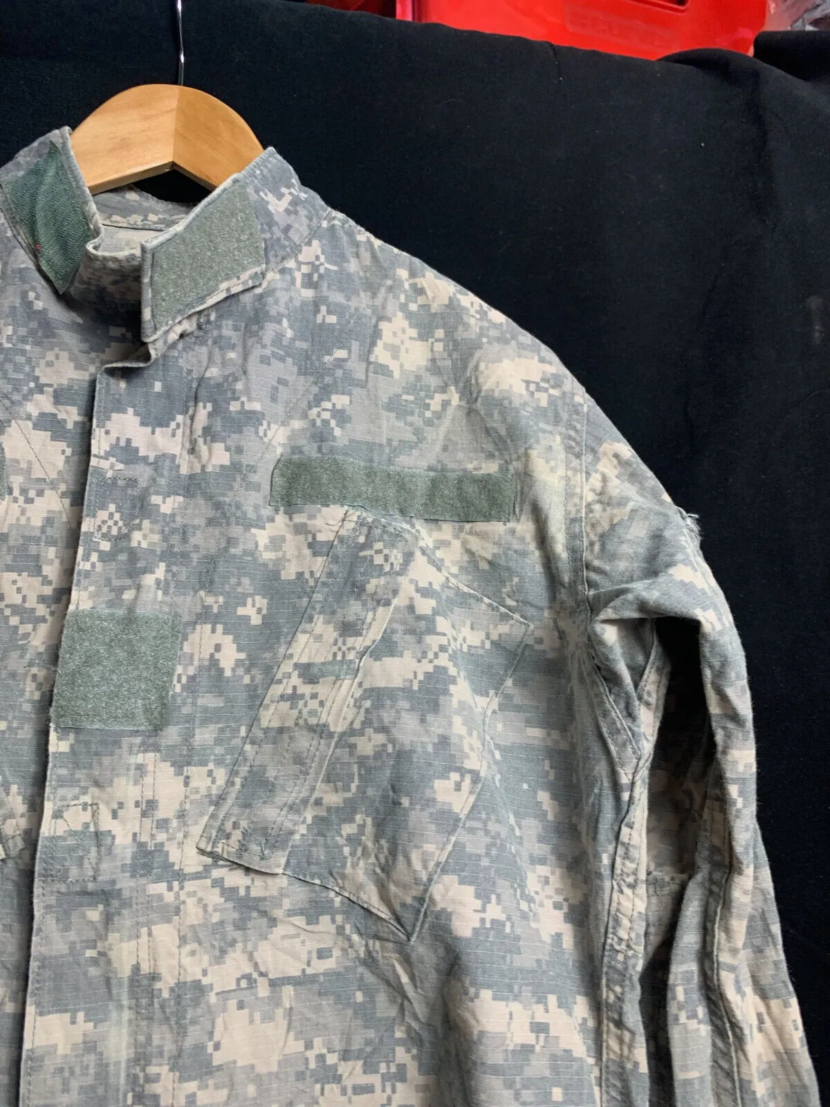 US Army Issue ACU Digicam Digital Camouflage Ripstop Shirt - Small - Regular