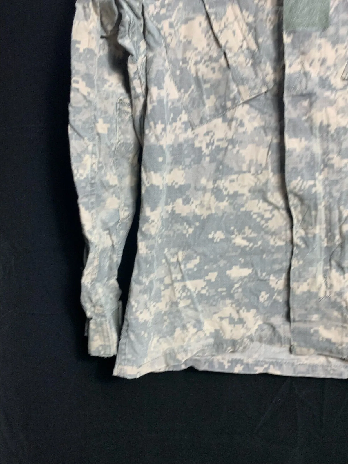US Army Issue ACU Digicam Digital Camouflage Ripstop Shirt - Small - Regular