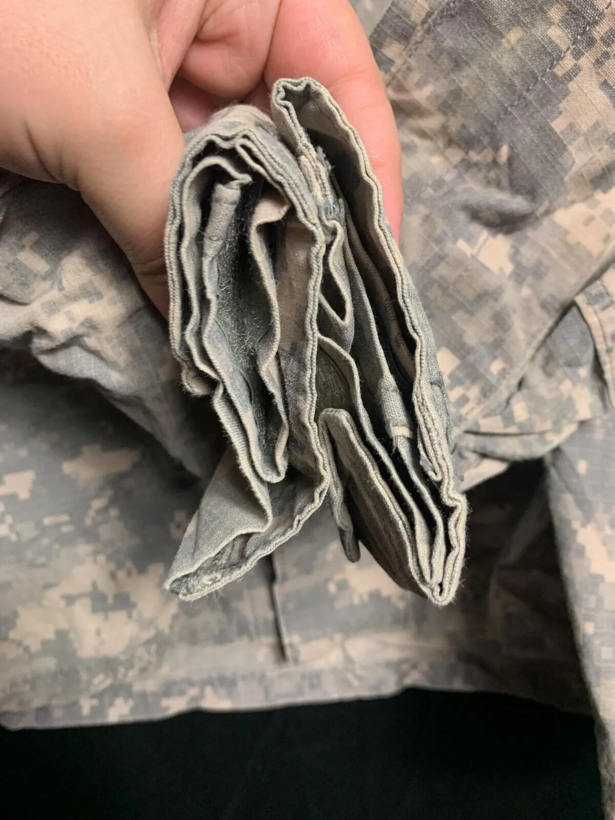 US Army Issue ACU Digicam Digital Camouflage Ripstop Shirt - Small - Regular