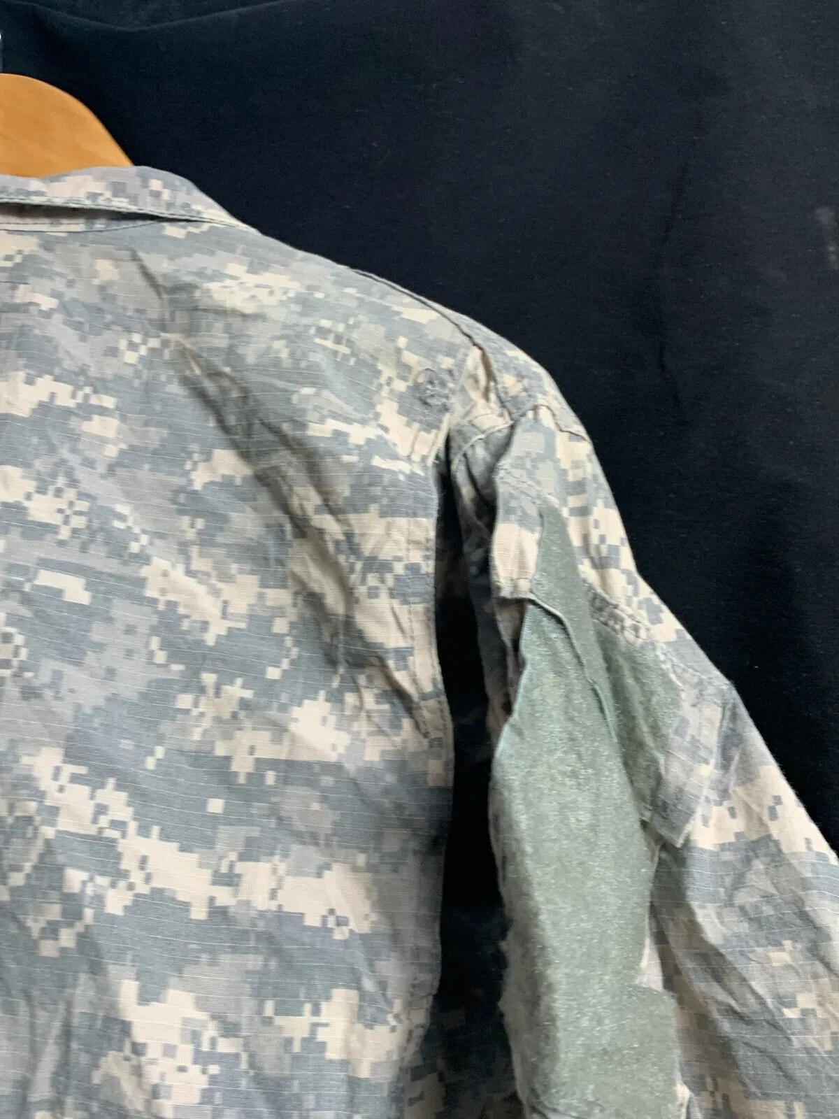 US Army Issue ACU Digicam Digital Camouflage Ripstop Shirt - Small - Regular