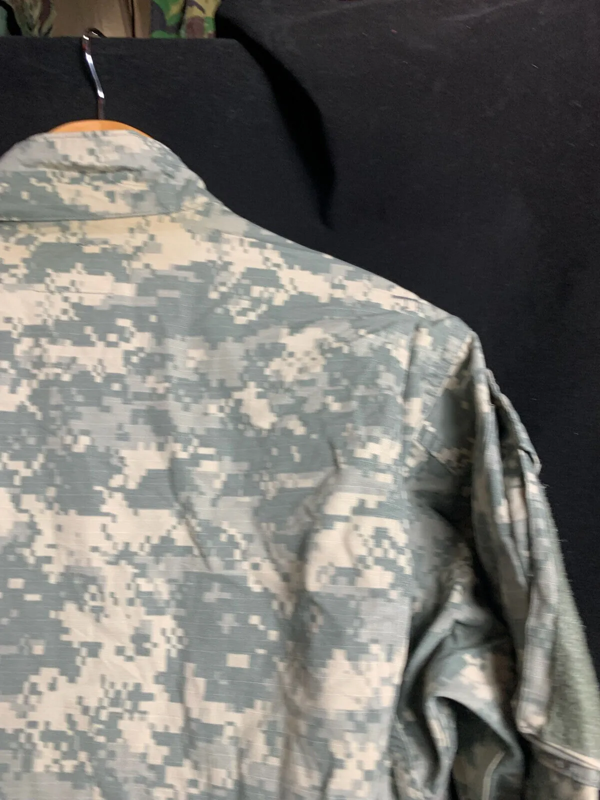 US Army Issue ACU Digicam Digital Camouflage Ripstop Shirt - Small - X Long