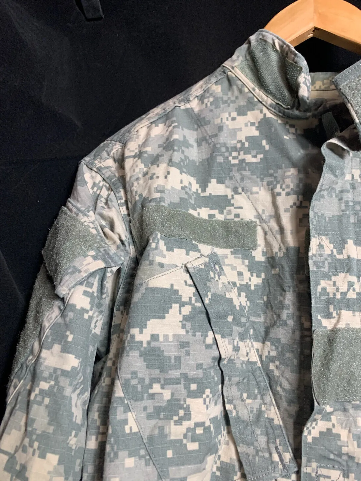 US Army Issue ACU Digicam Digital Camouflage Ripstop Shirt - Small - X Long