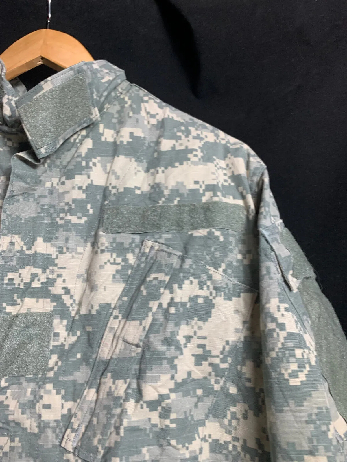 US Army Issue ACU Digicam Digital Camouflage Ripstop Shirt - Small - X Long