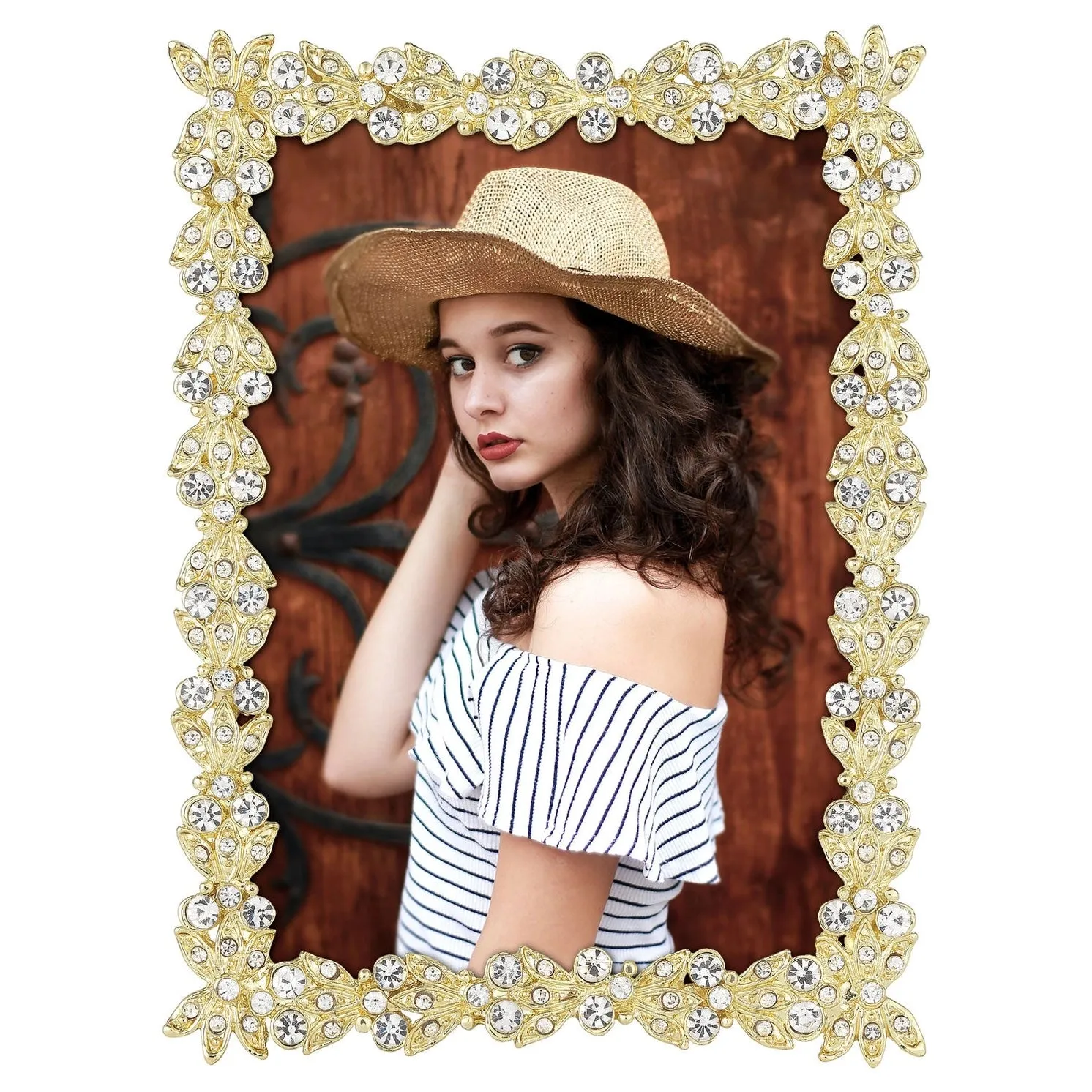 Victoria 2.5" X 3.5" Frame by Olivia Riegel