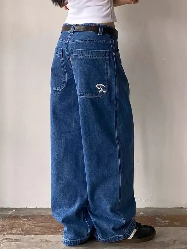 Vintage boyfriend jeans with pocket embroidery