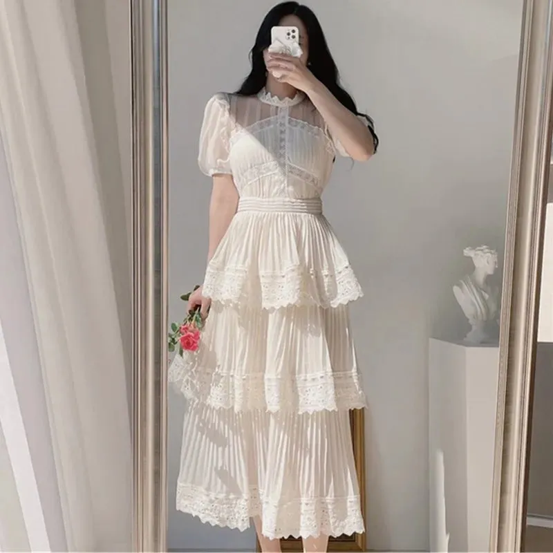 Vintage Fashion Women's Summer Dress Ladies Puff Short Sleeve O-Neck Beige Elegant Party Dress Lace Long Coattail Dress